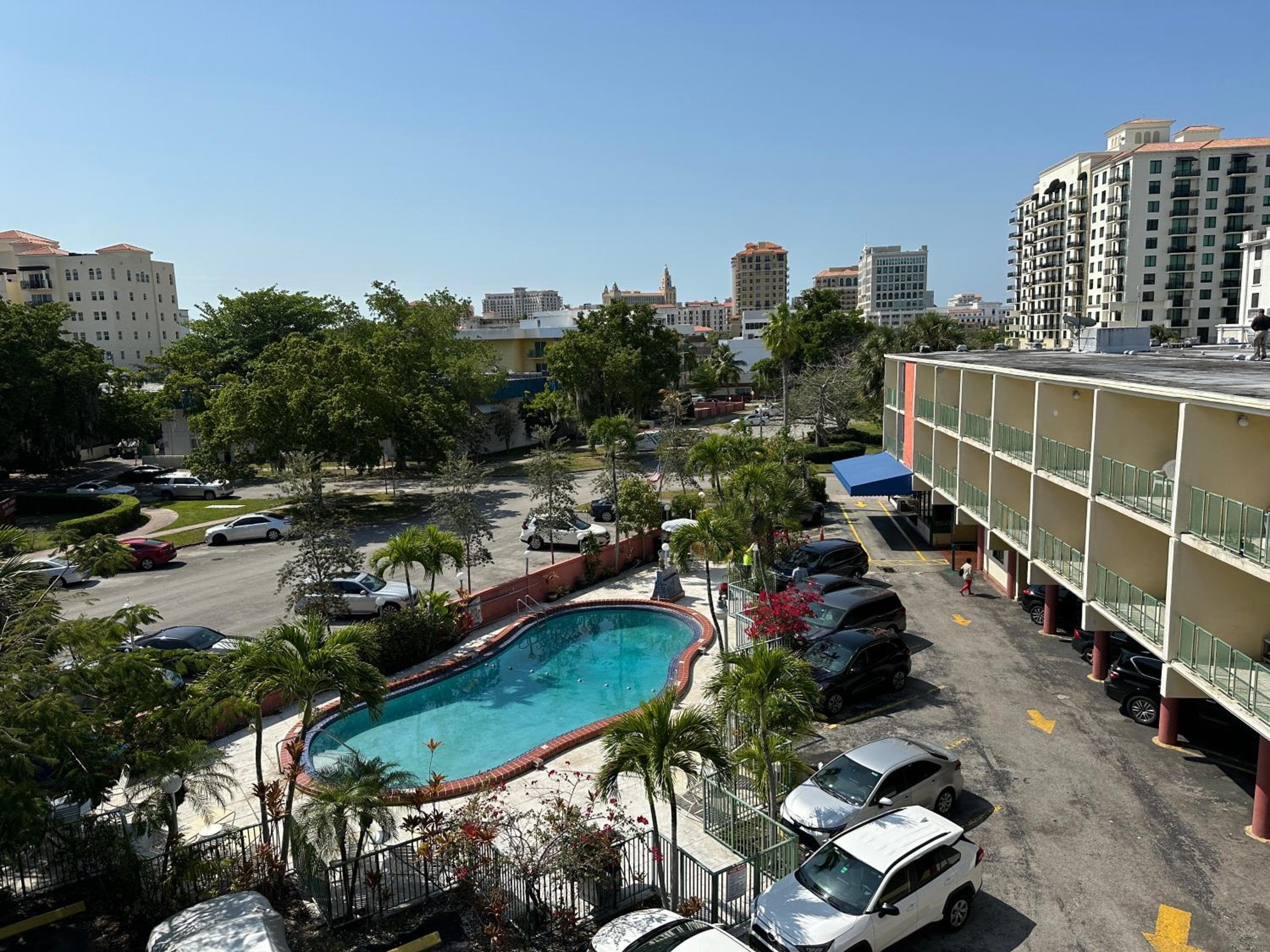 Hotel Chateaubleau — 20