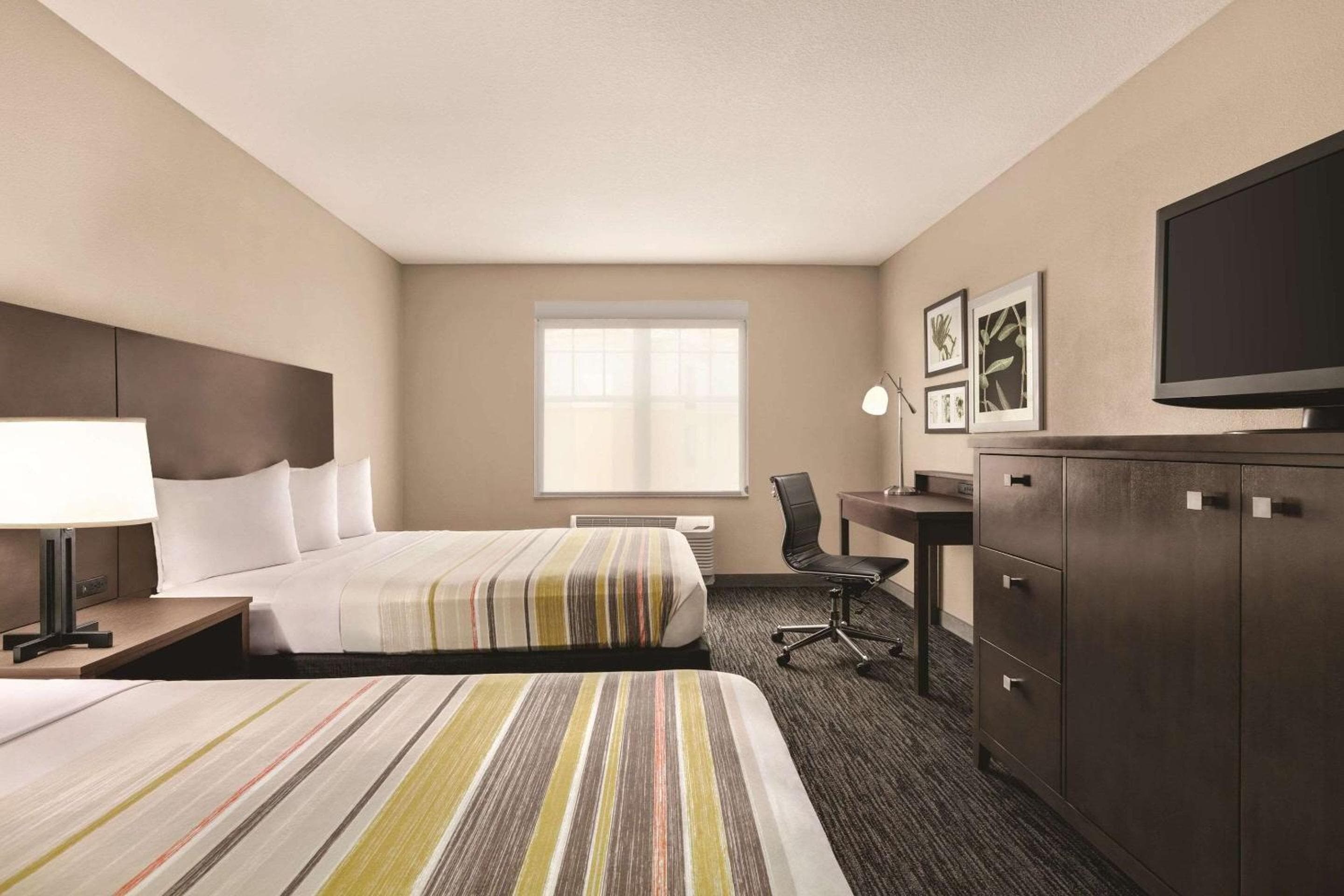 Country Inn & Suites by Radisson, Tampa-Brandon, FL — 11