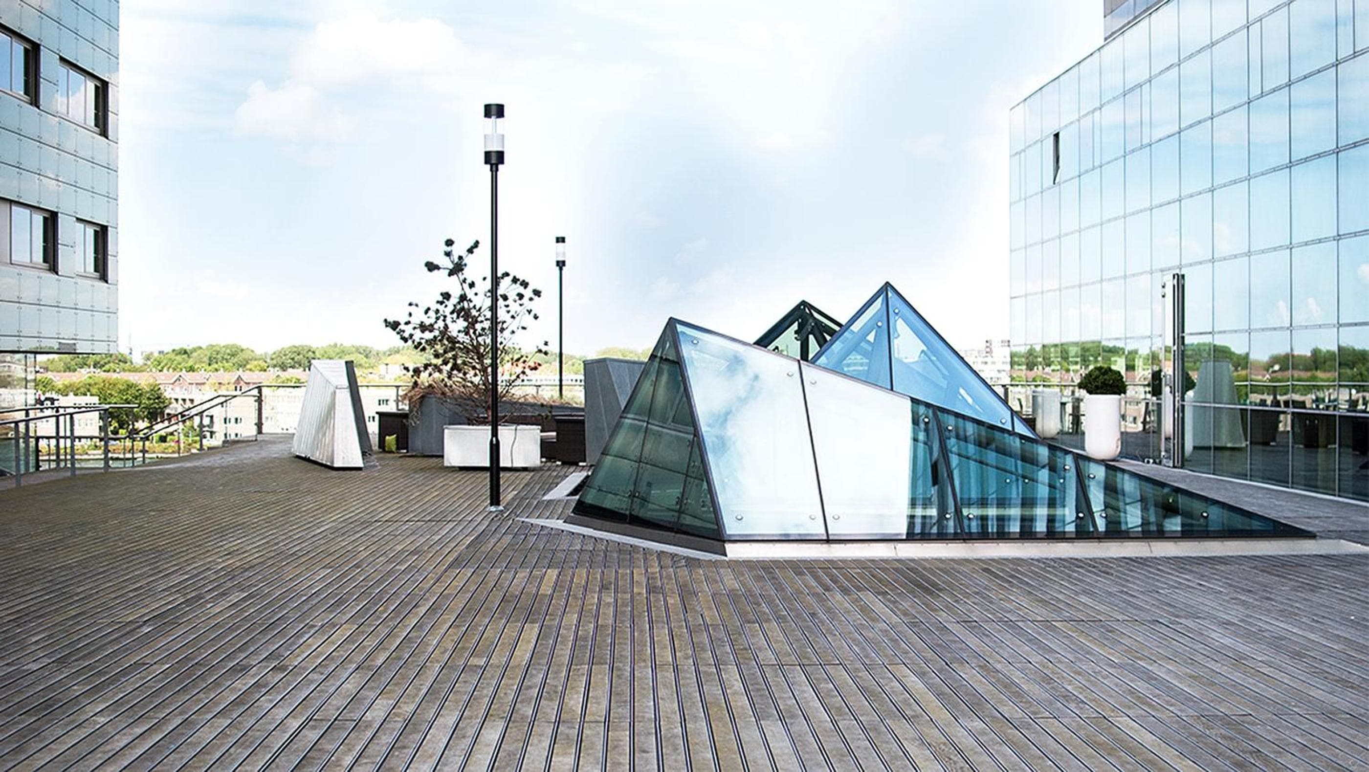 Mövenpick Hotel Amsterdam City Centre — 13