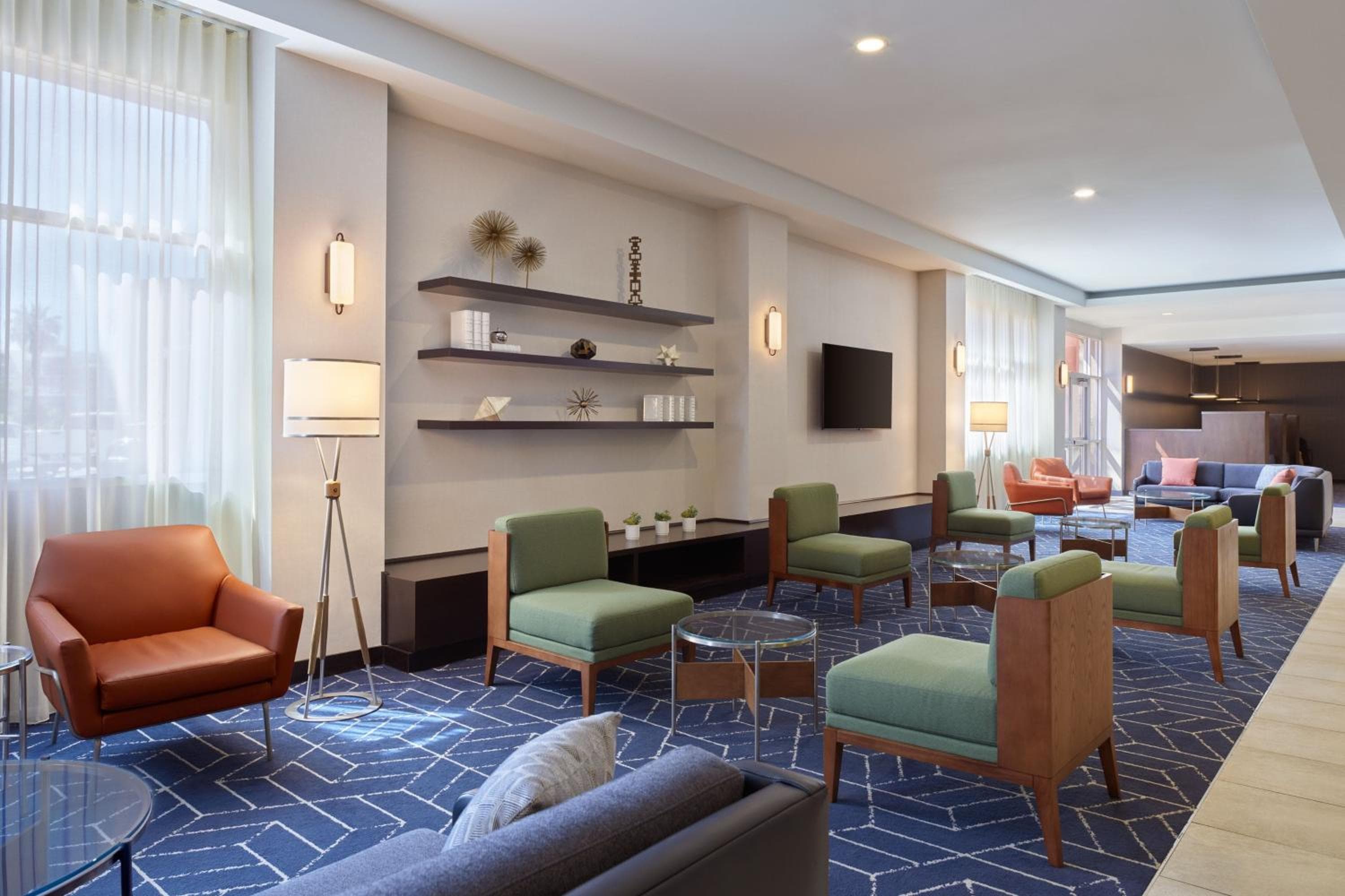 Cortile del Marriott Los Angeles Westside — 3