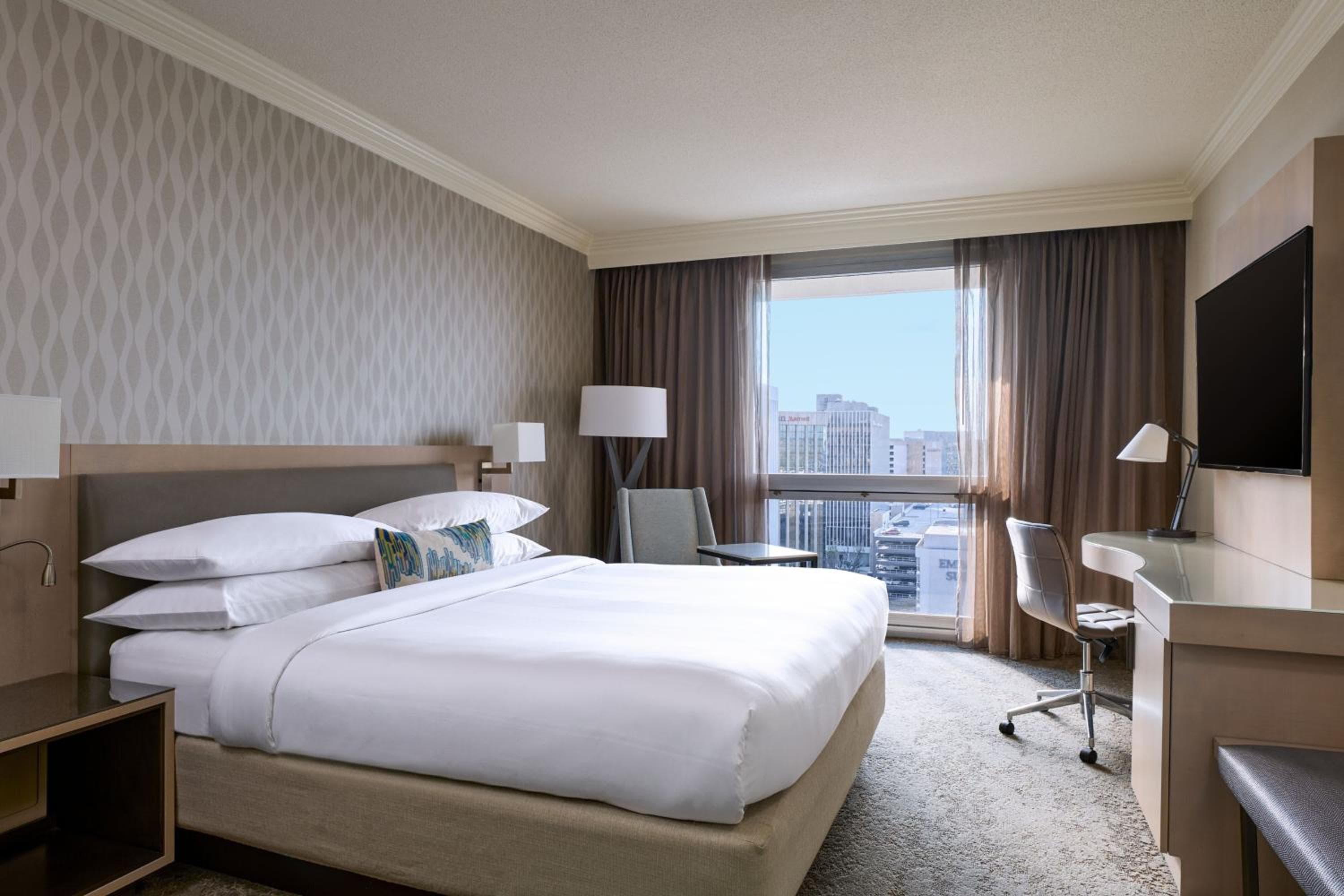Los Angeles Airport Marriott — 24