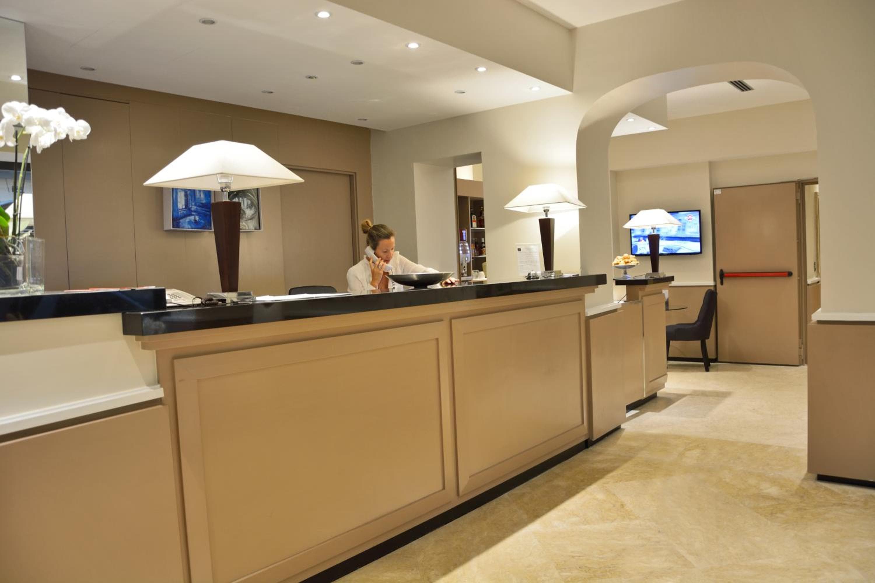 LH Hotel Lloyd Roma — 8
