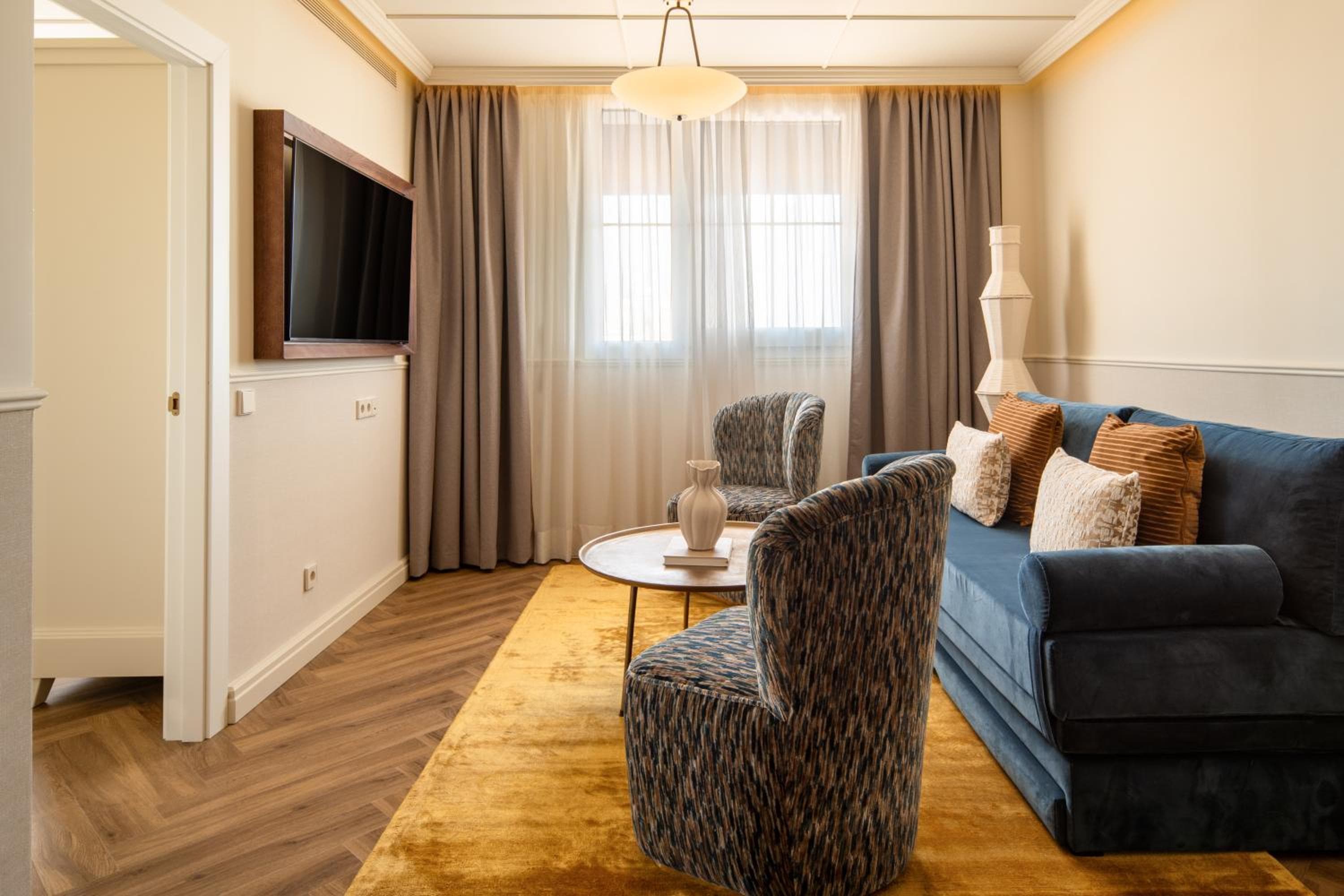Only YOU Hotel Sevilla — 18