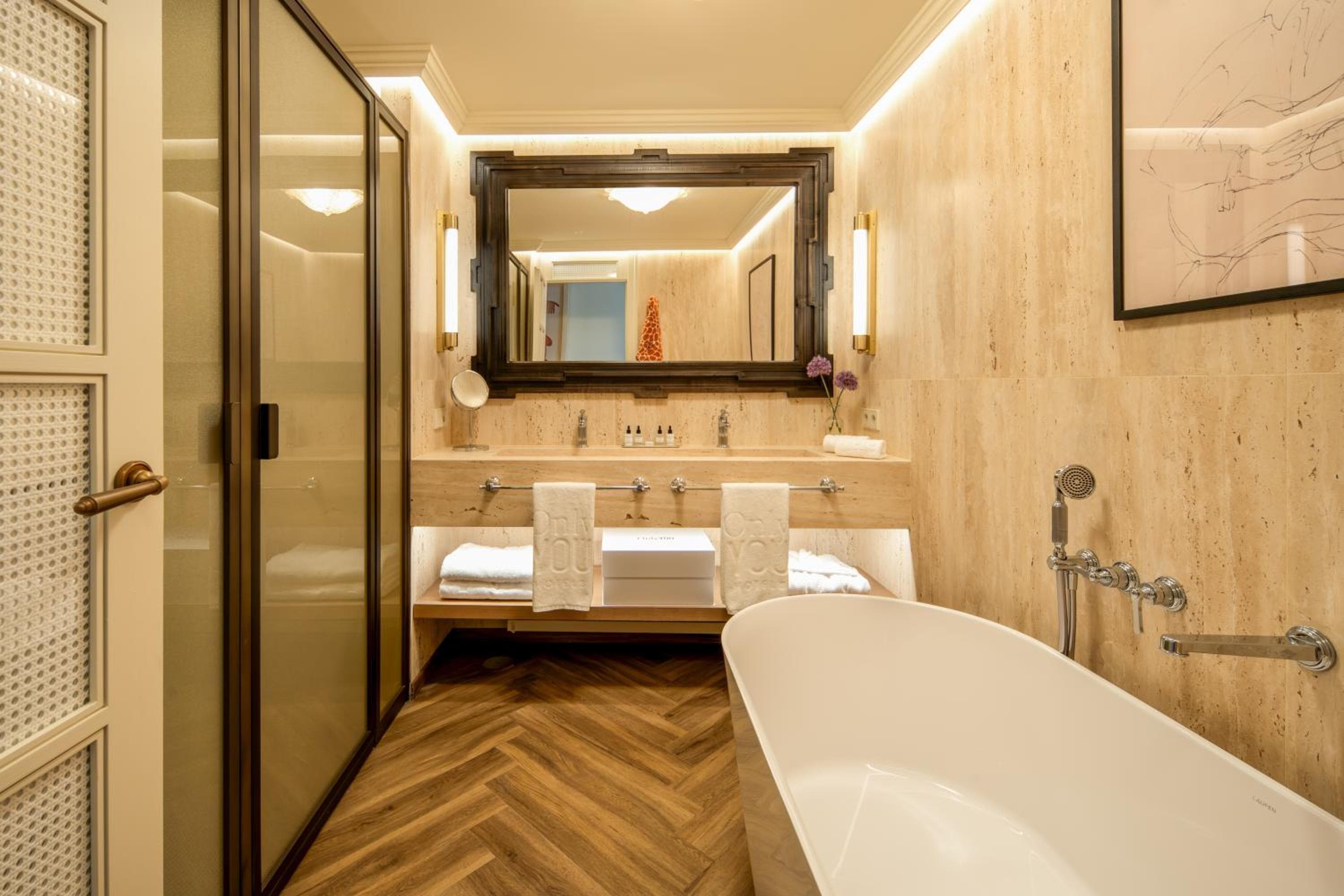 Only YOU Hotel Sevilla — 21