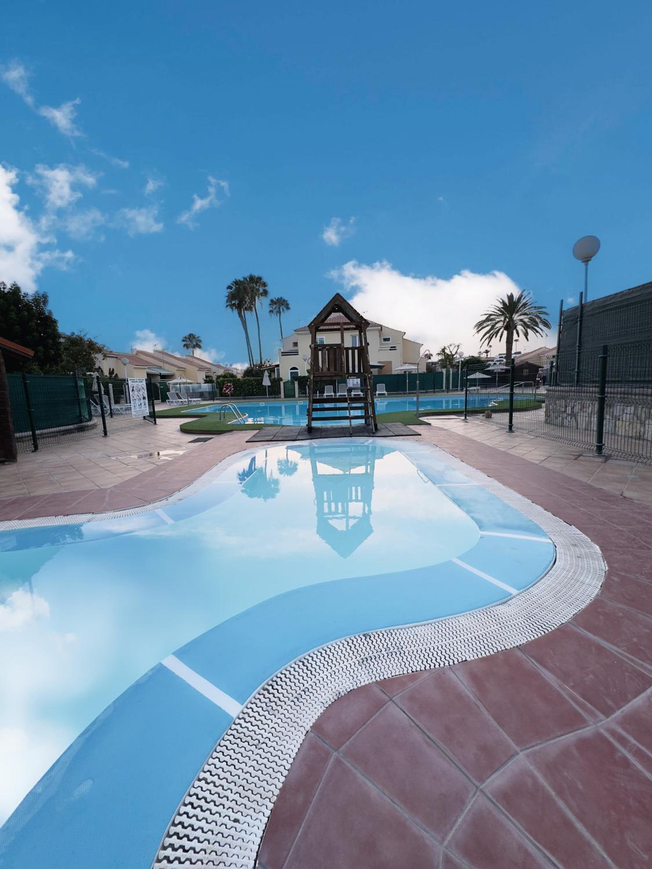 Duplex Sonemar Pool — 1
