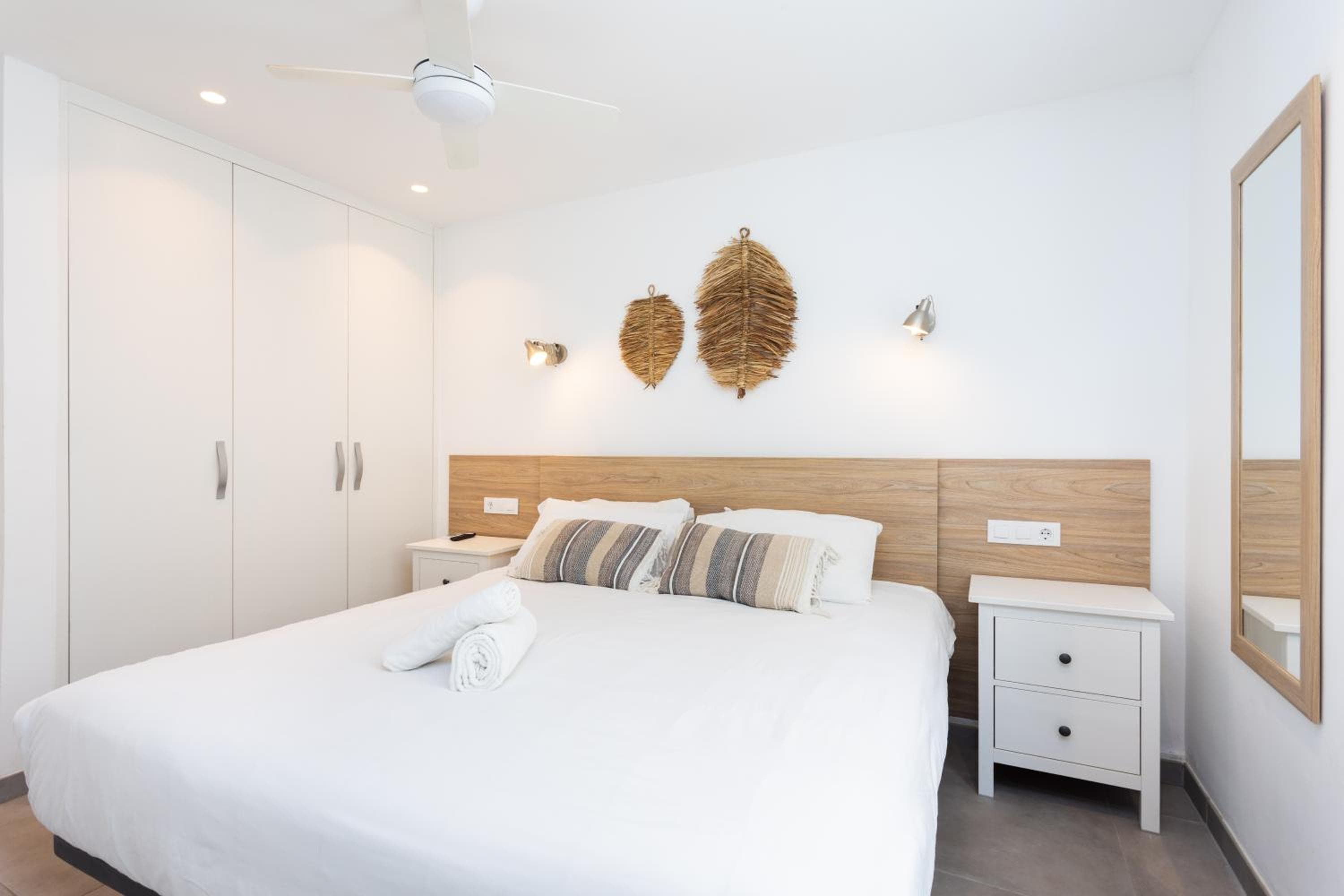 VILLA URBANIA Holiday Home By Sunkeyrents — 2