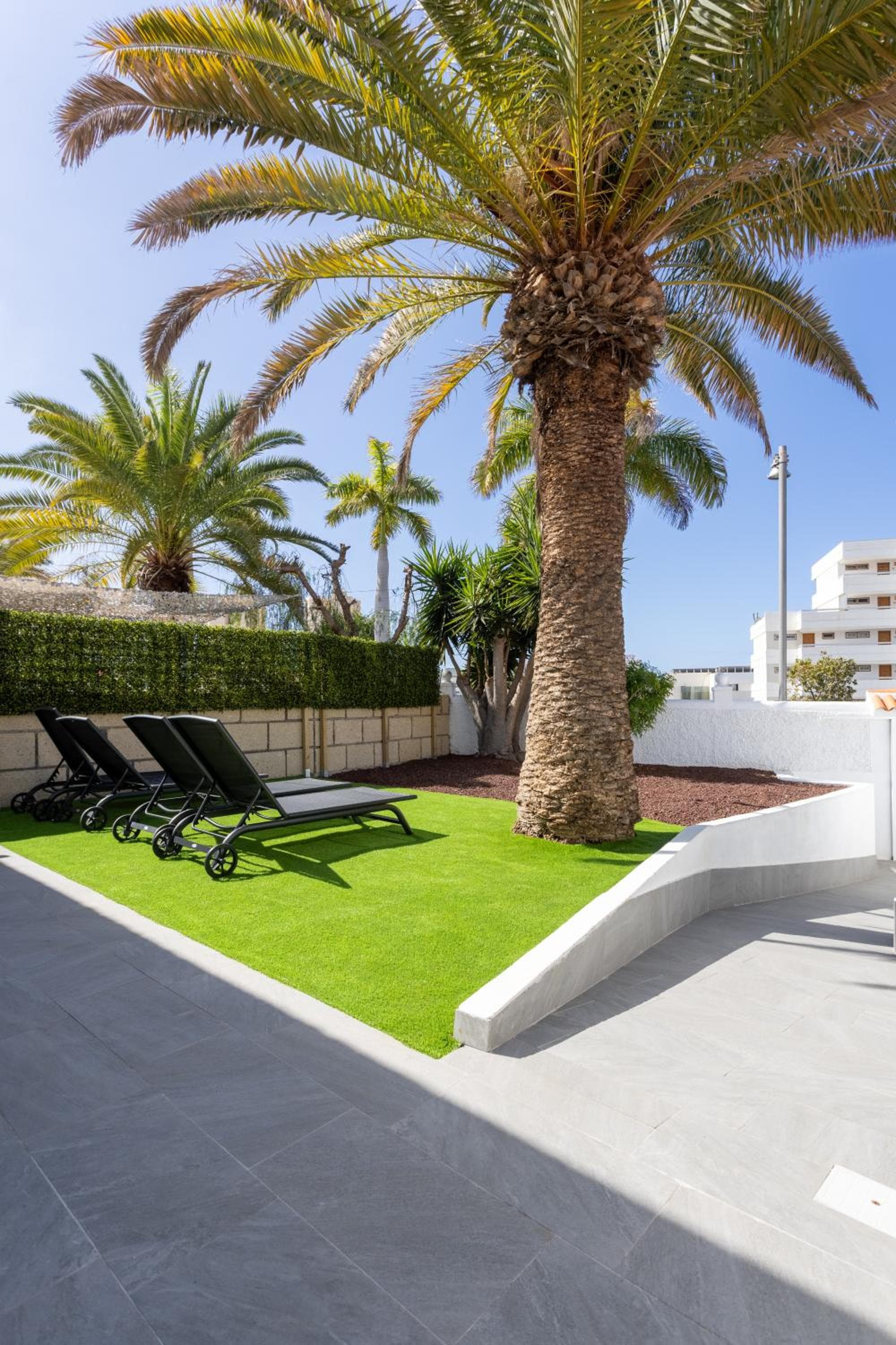 VILLA URBANIA Holiday Home By Sunkeyrents — 5