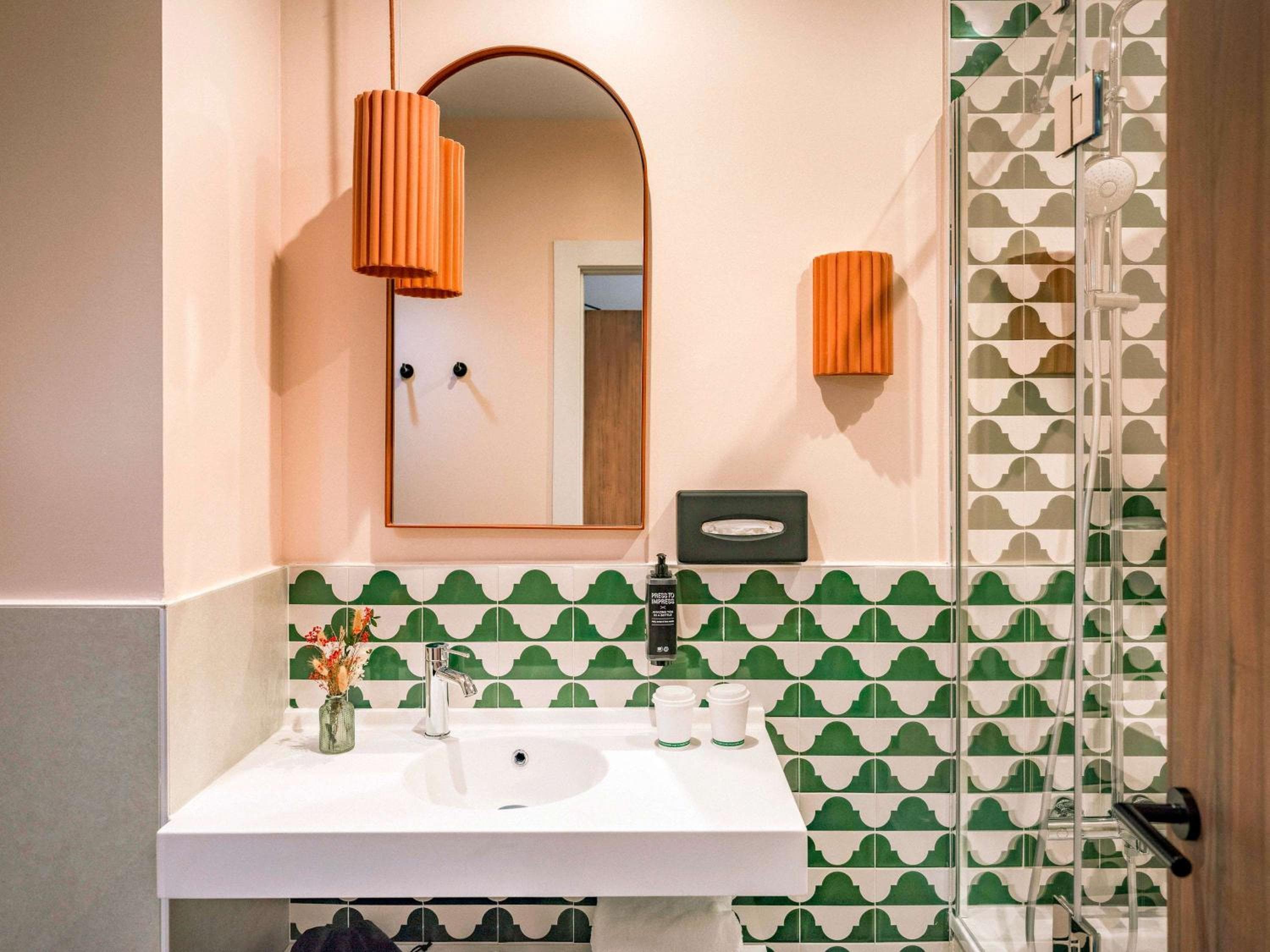 Ibis Styles Siviglia Città Santa Justa — 5
