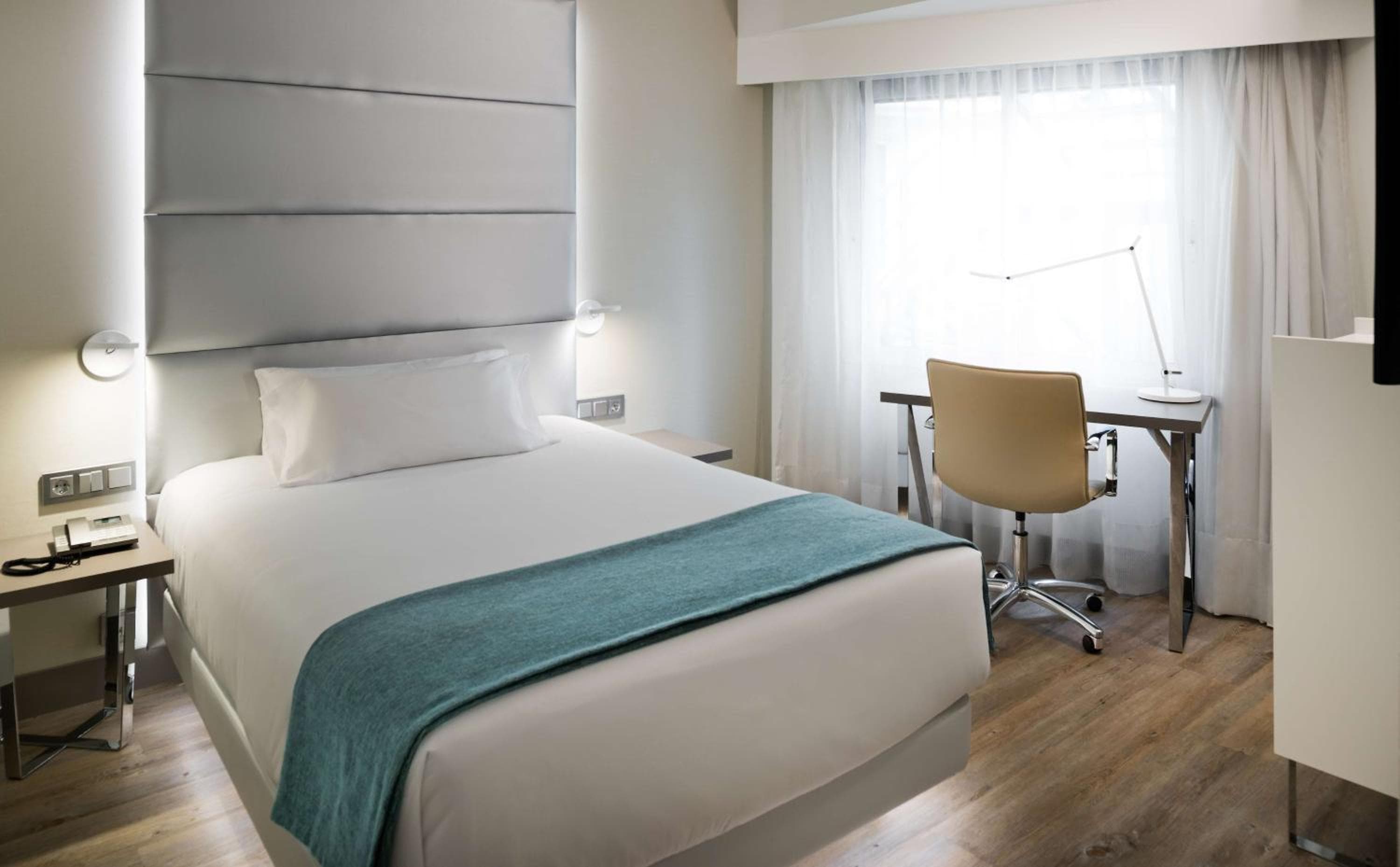NH Madrid Zurbano — 10