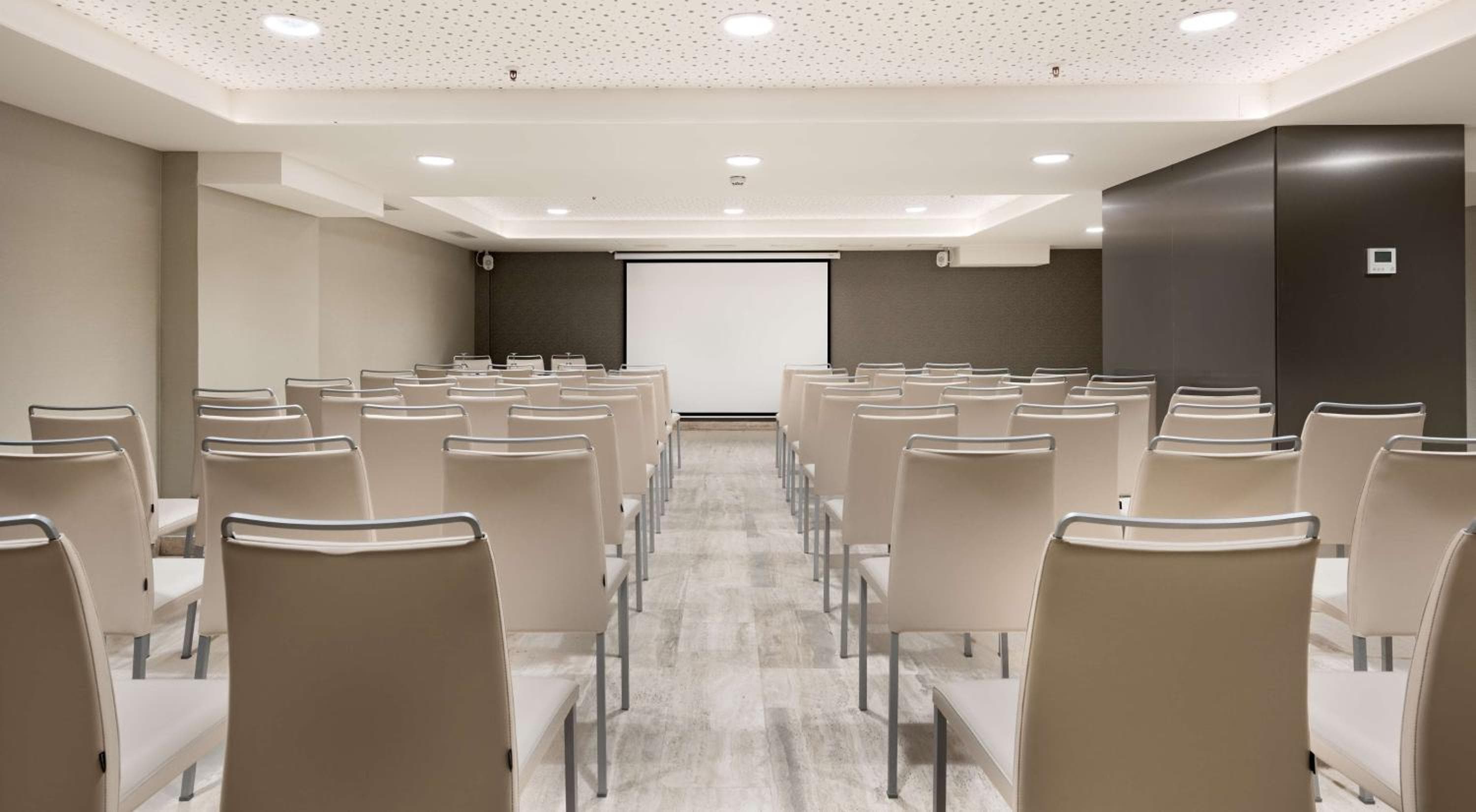 NH Madrid Zurbano — 25