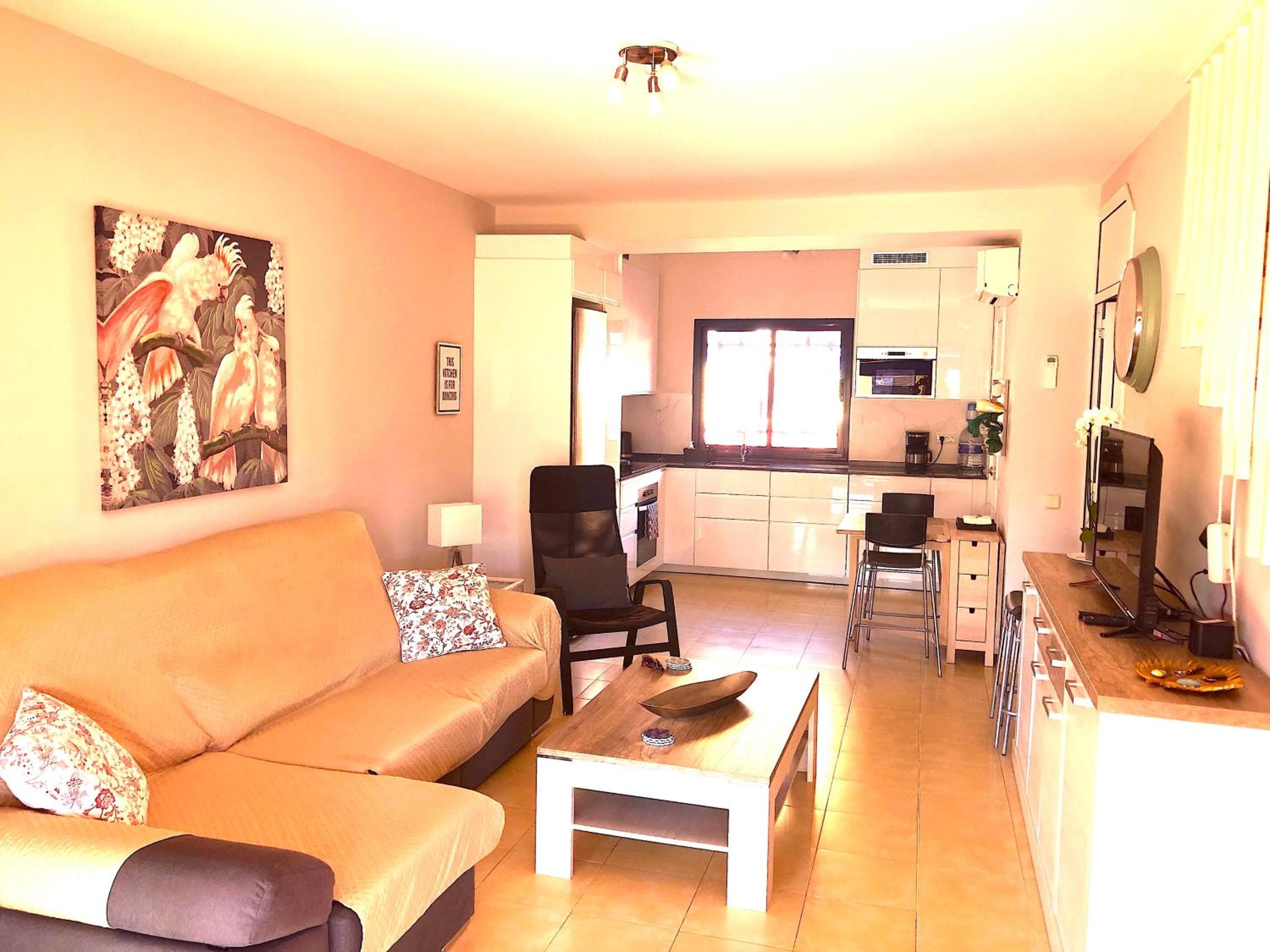 Beach and golf 4 Bedroom Holiday Home — 3