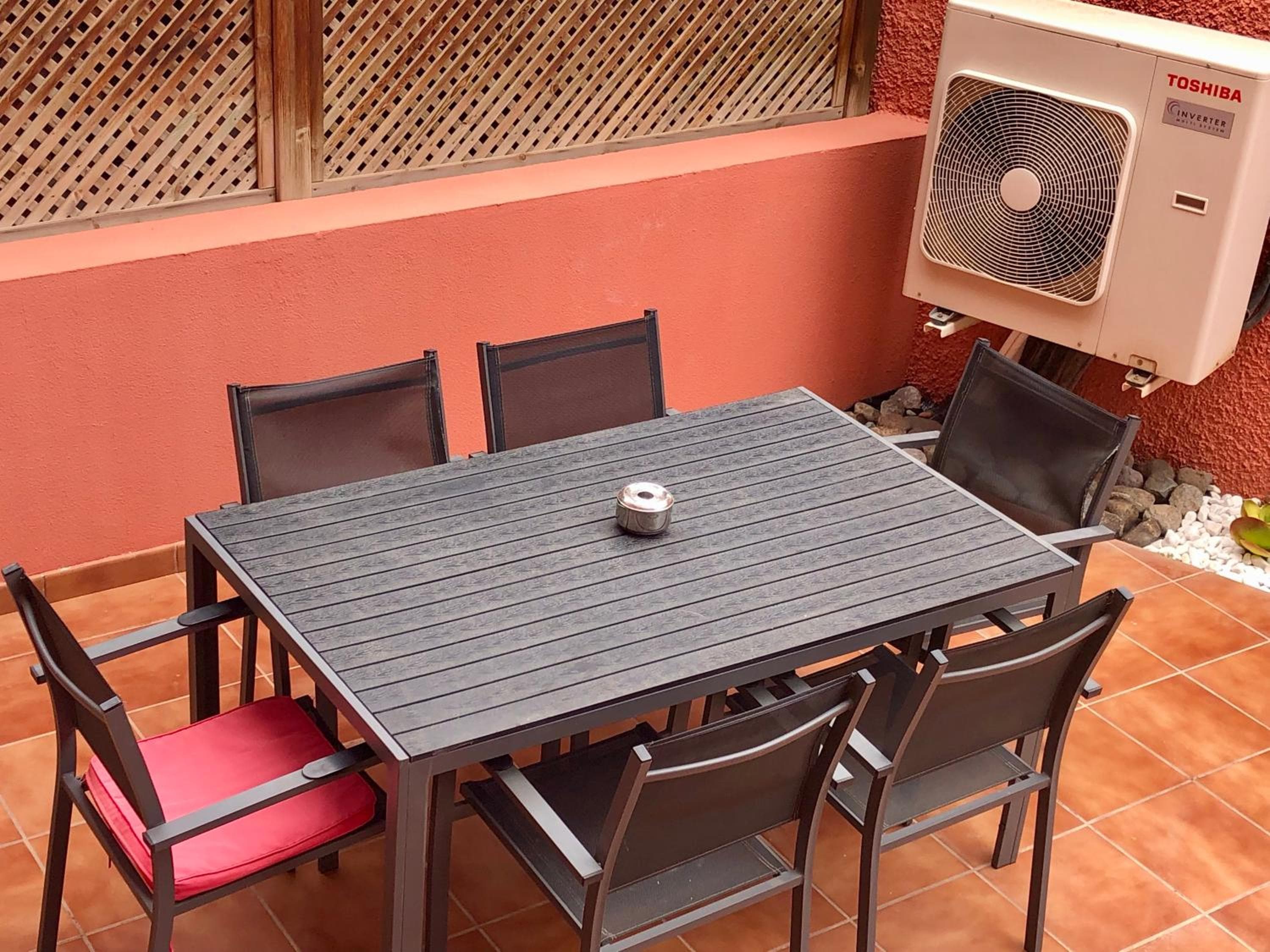 Beach and golf 4 Bedroom Holiday Home — 2