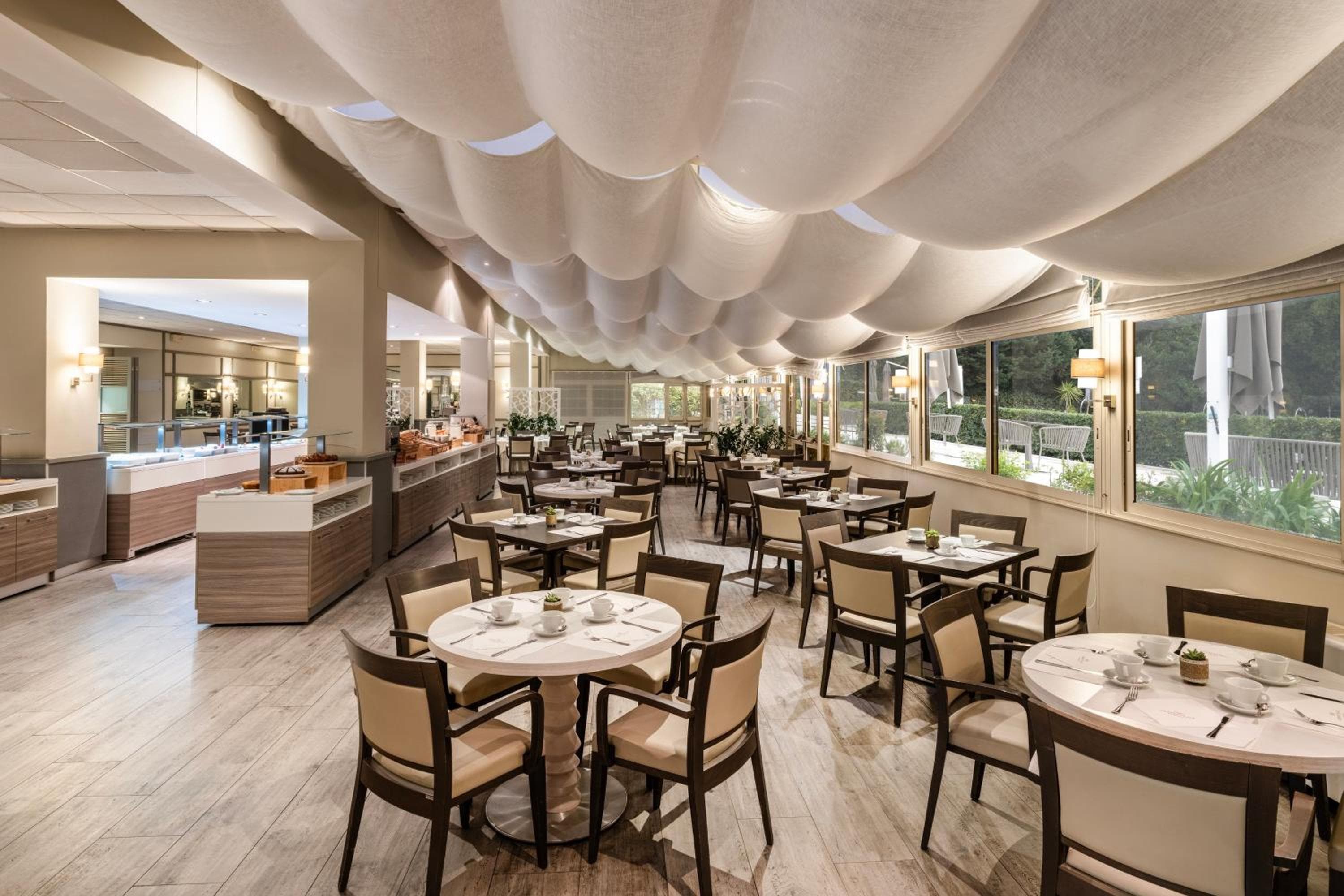 Crowne Plaza Rome St. Peter's by IHG — 9