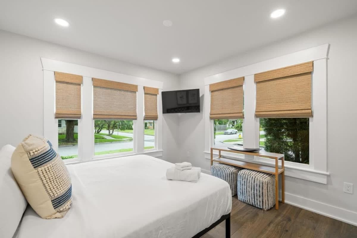 SoHo Serenity - Beeindruckendes Zuhause mit privatem Pool & Whirlpool, SoHo Bezirk — 11