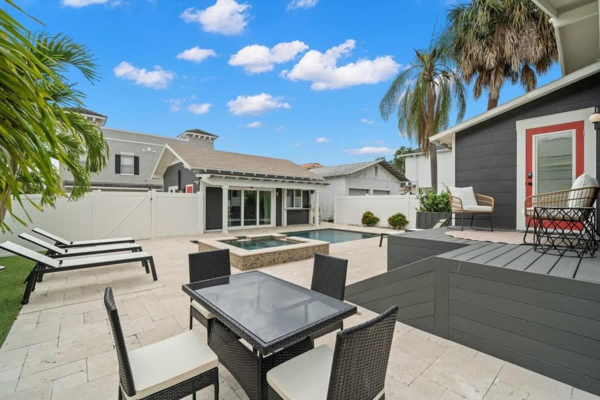 SoHo Serenity - Beeindruckendes Zuhause mit privatem Pool & Whirlpool, SoHo Bezirk — 4