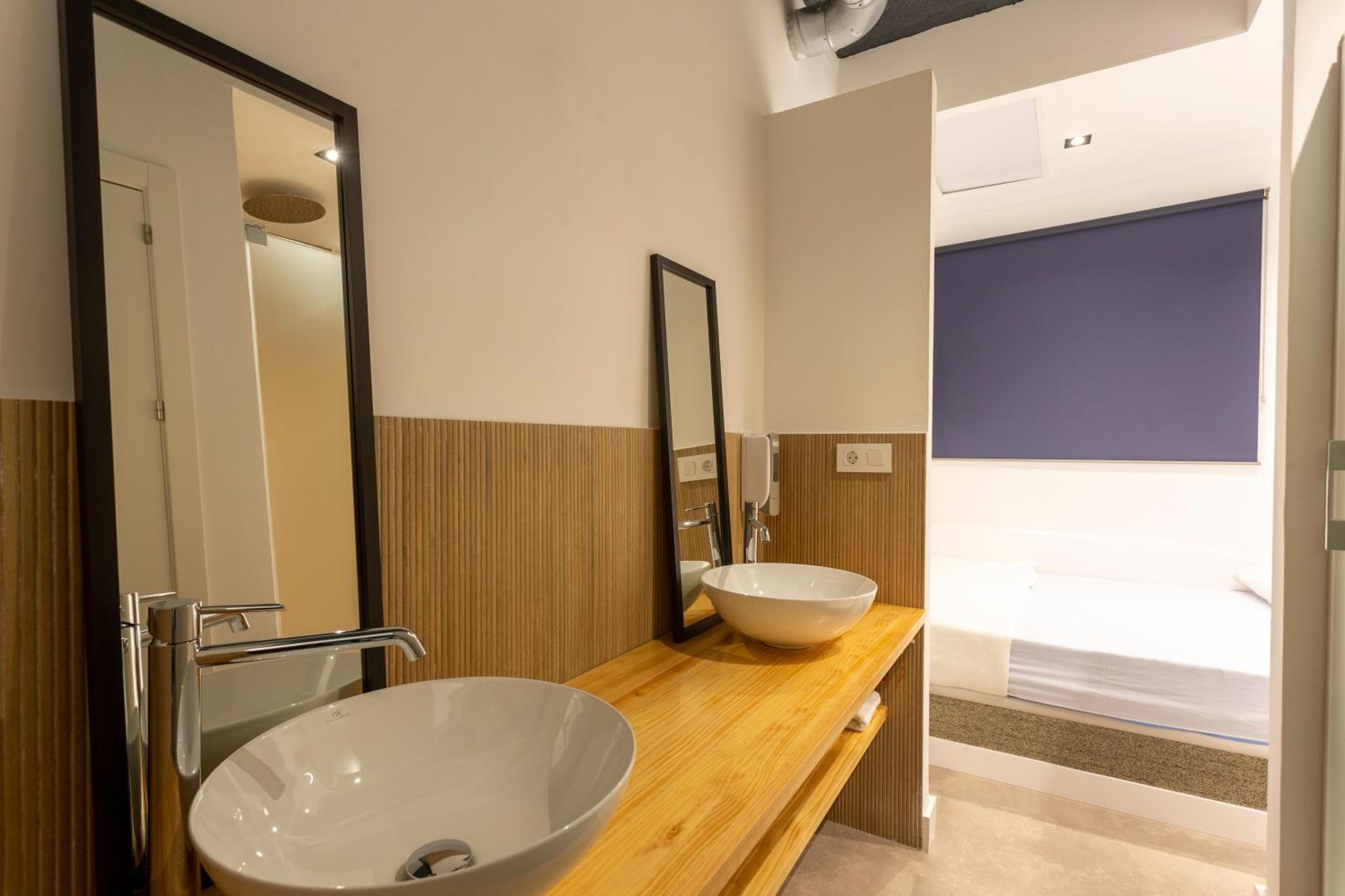 Malaga Stop Hostel AB — 21