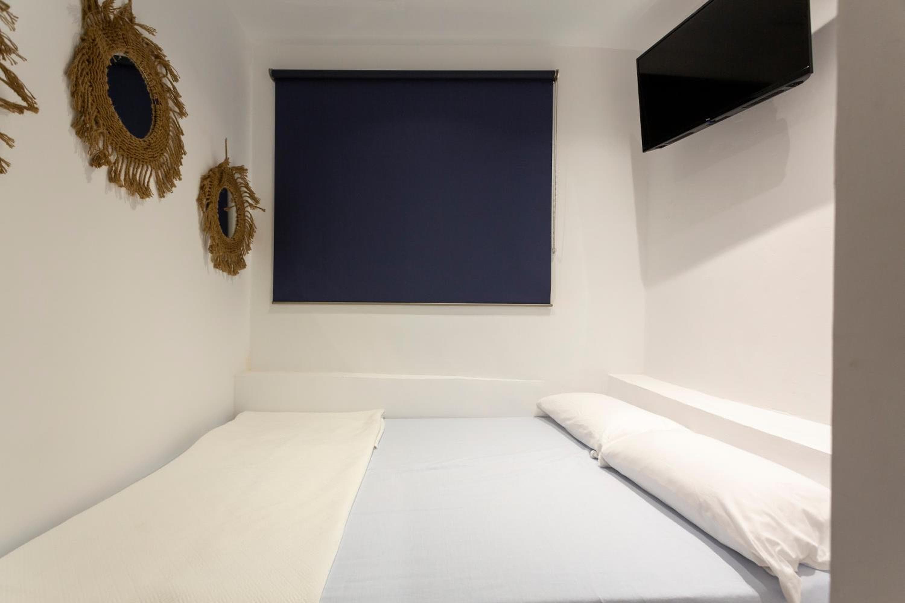 Malaga Stop Hostel AB — 7