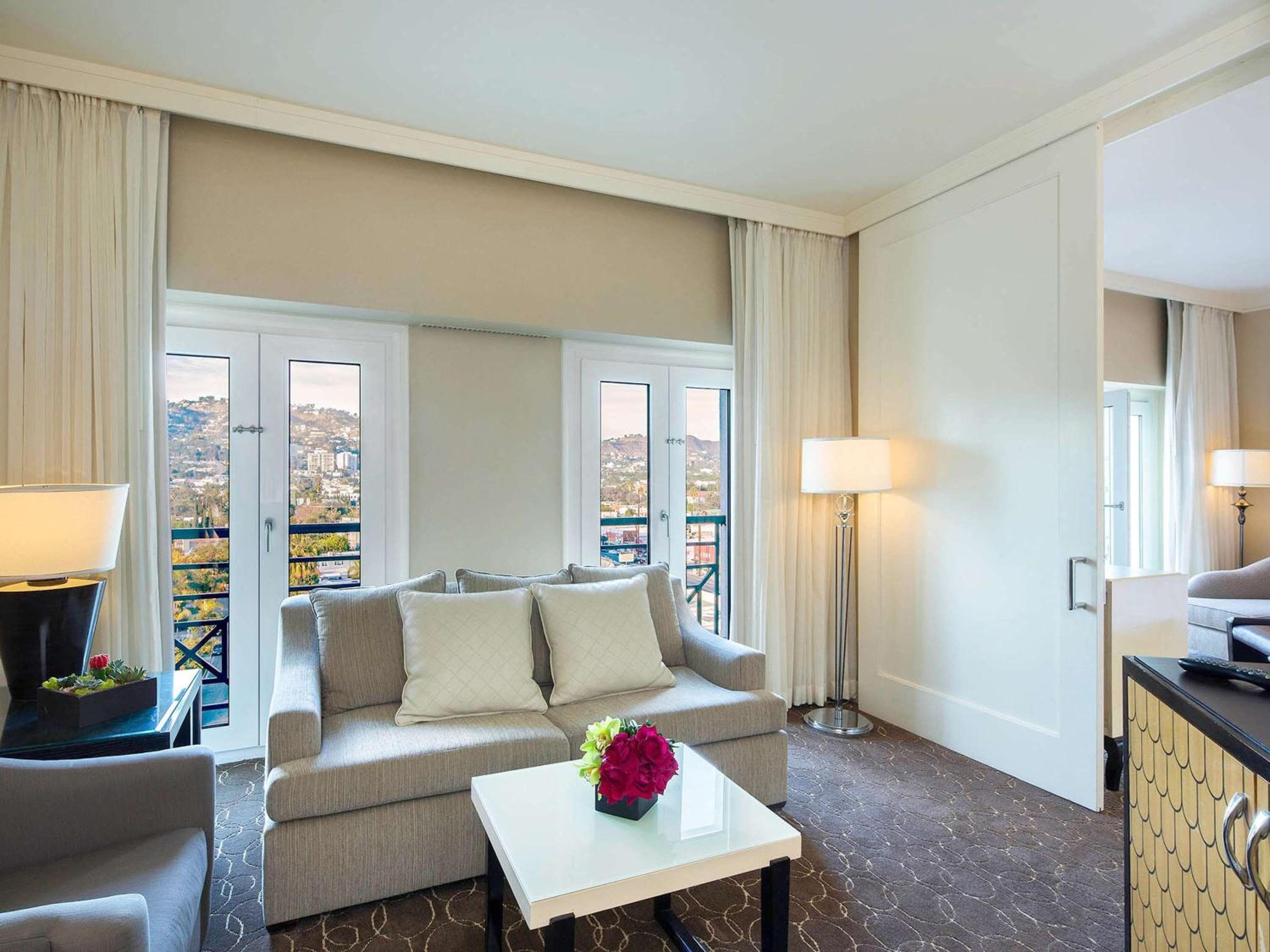Hotel Sofitel Los Angeles at Beverly Hills — 16