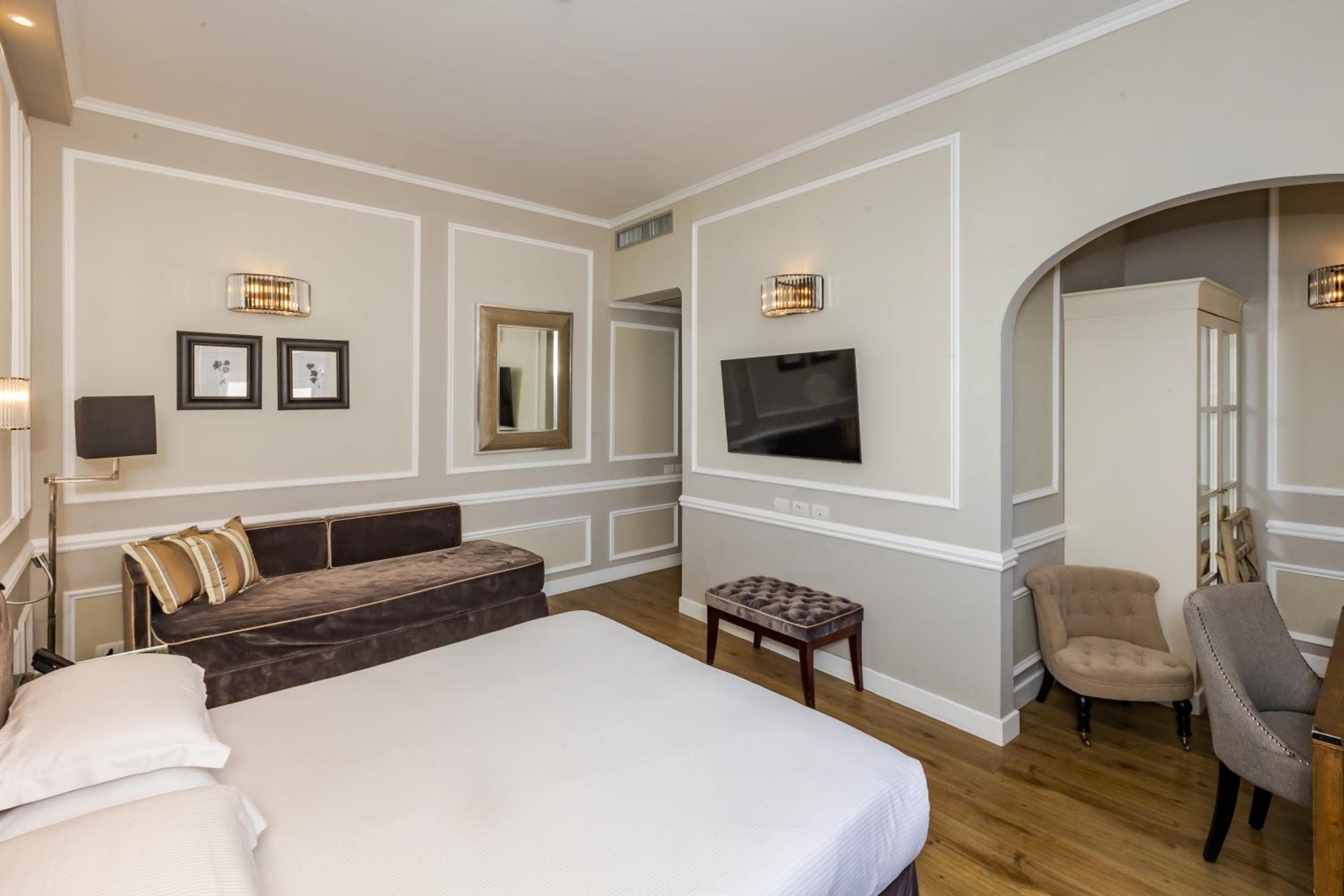 FH55 Hotel Calzaiuoli hotel, Via Calzaiuoli 6, Florence, Italy — photo 58