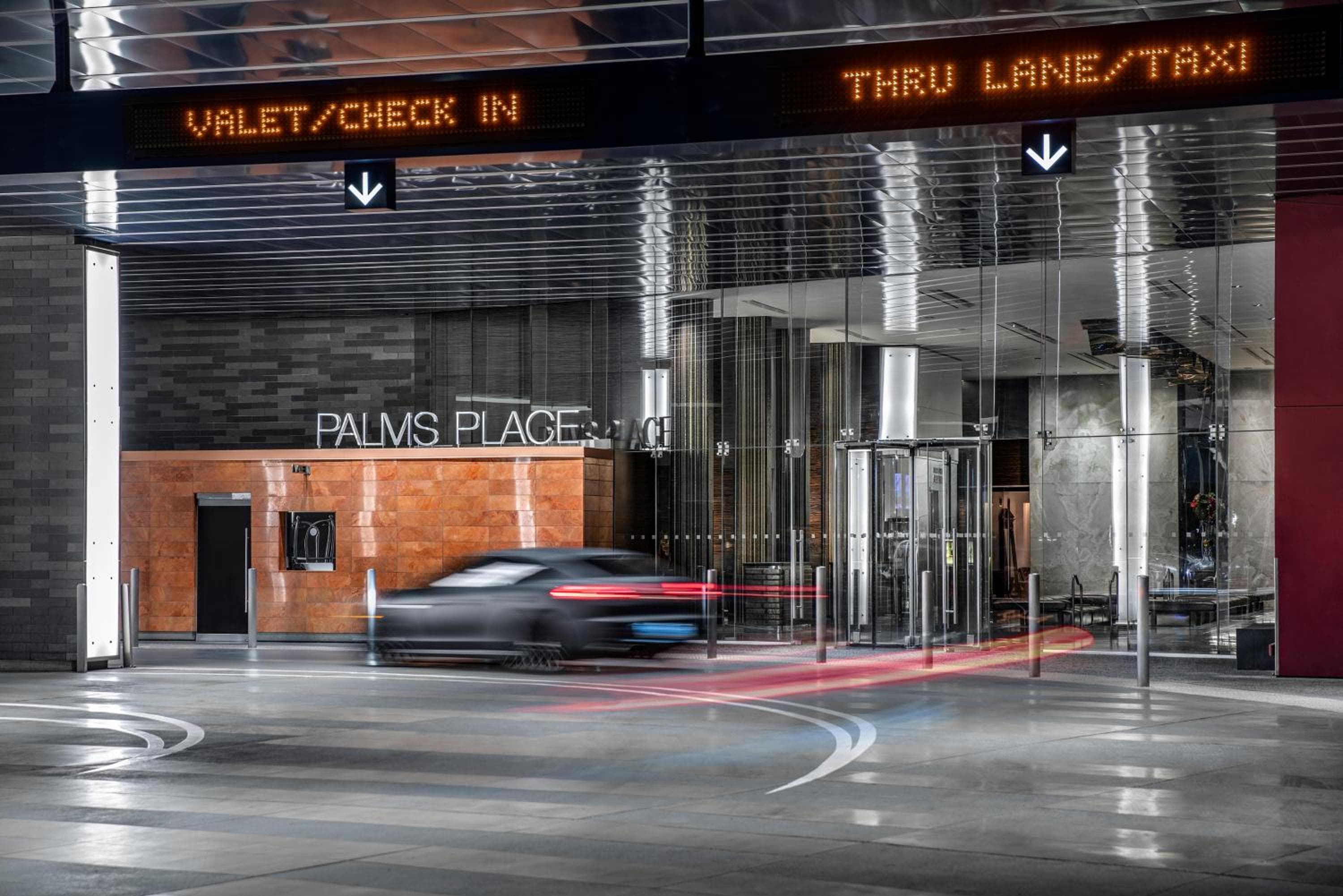 StripViewSuites at Palms Place — 6