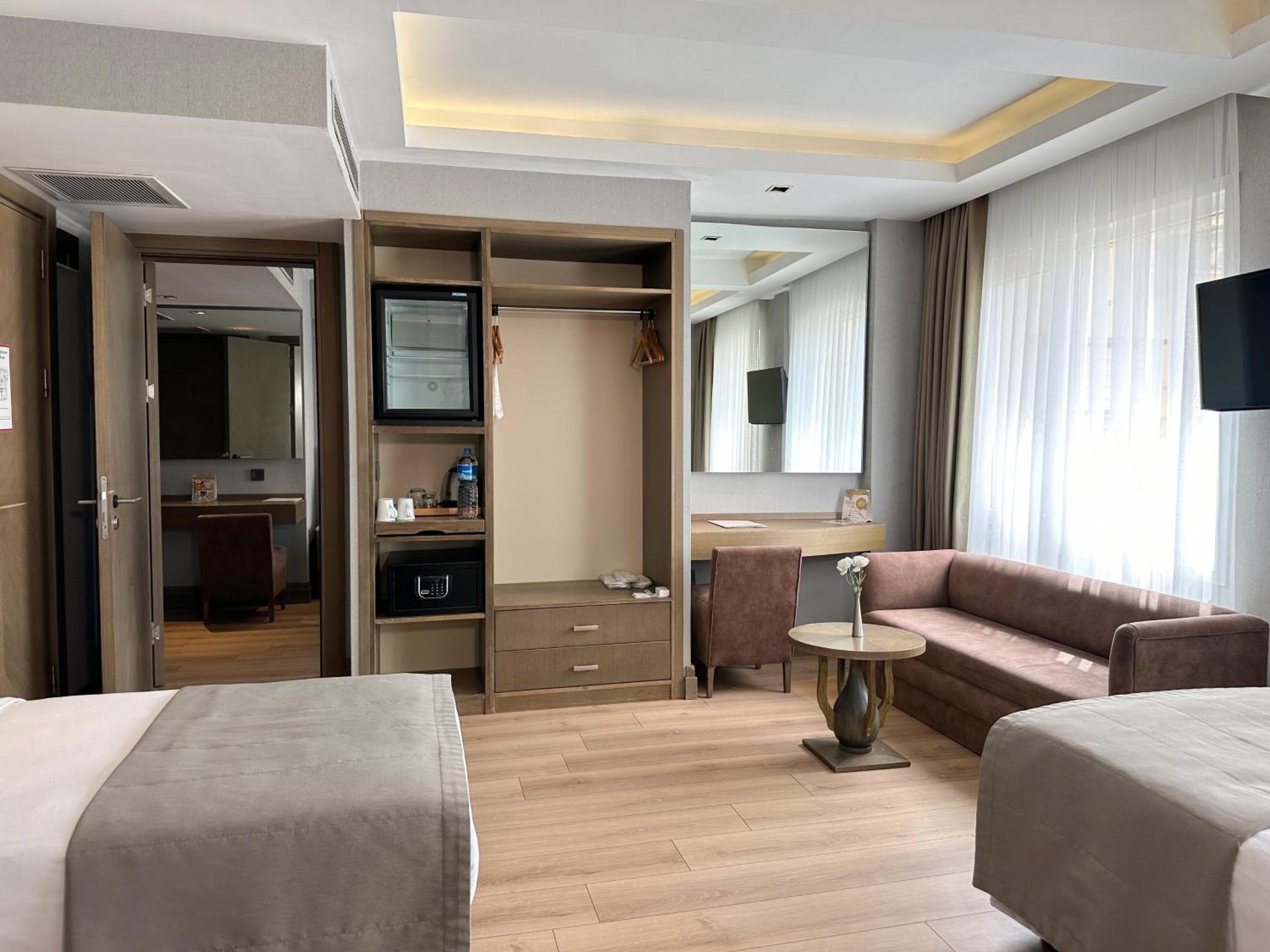 AHC Grand Bazaar Hotel — 10