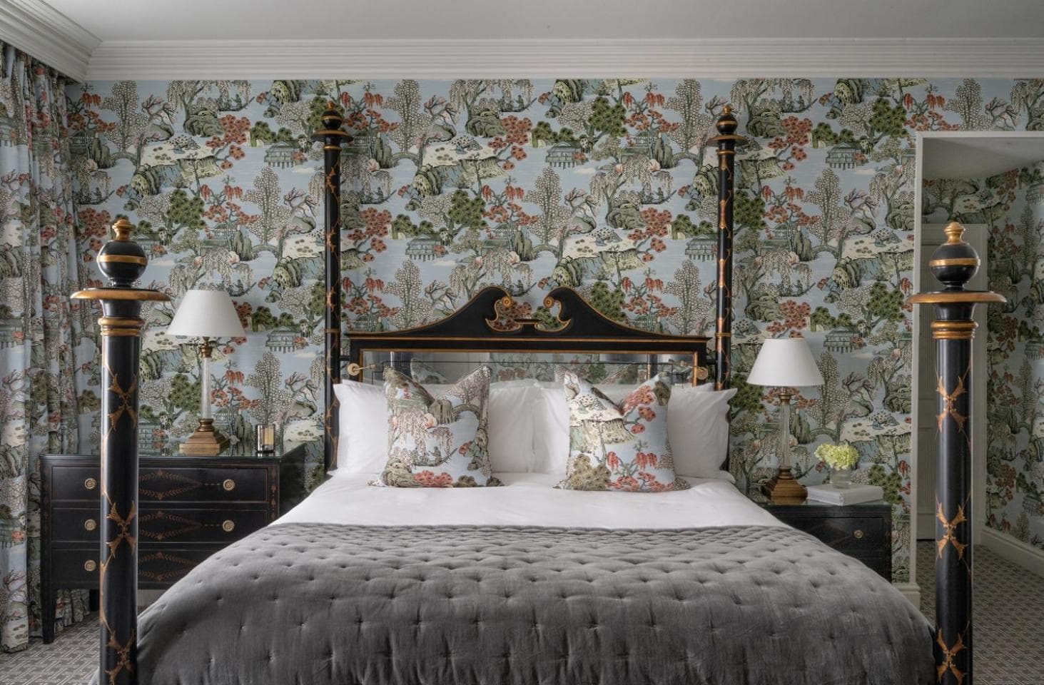 Das Kensington Hotel — 9