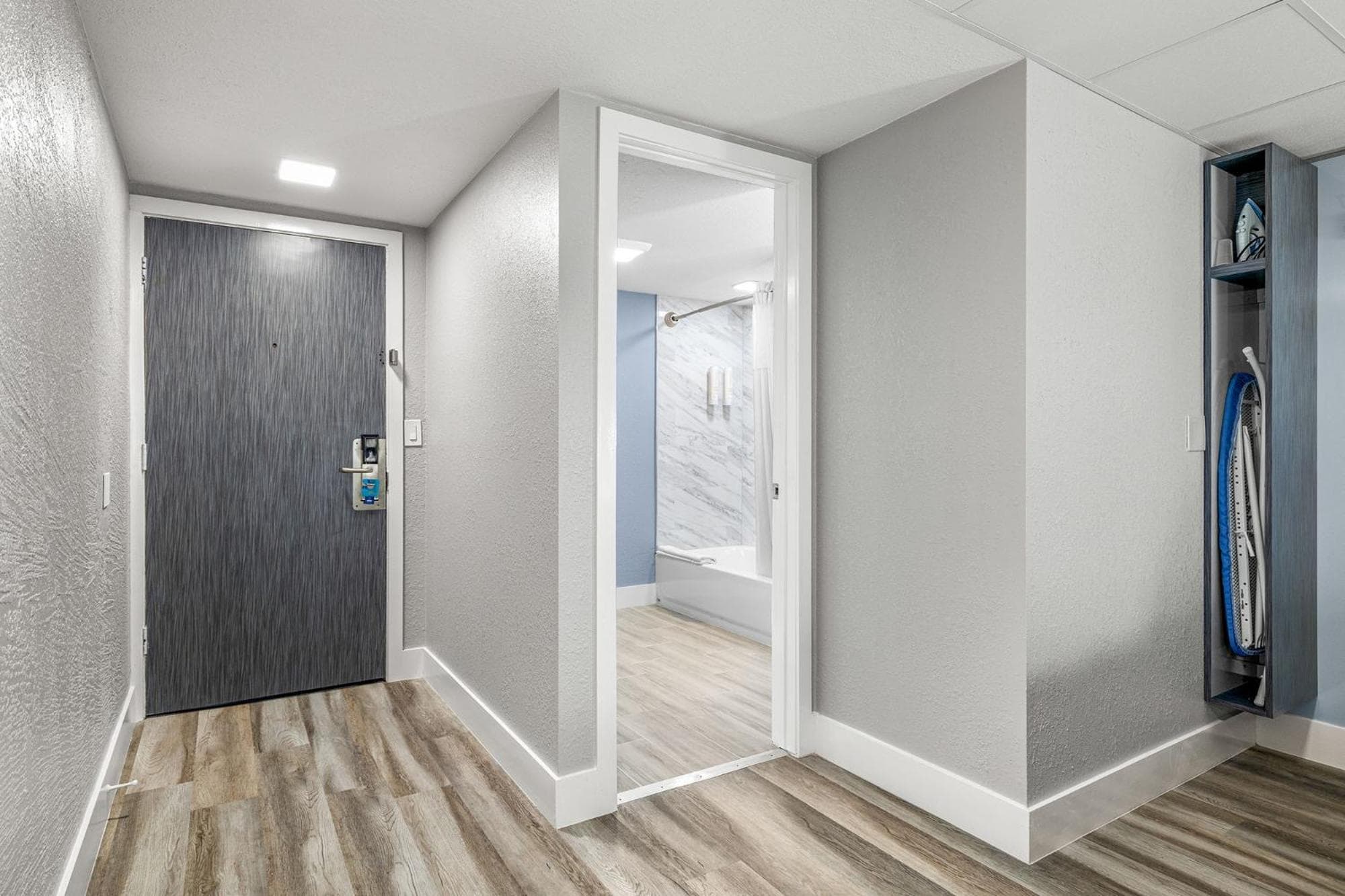 Clarion Pointe Tampa-Brandon Near Fairgrounds and Casino — 28