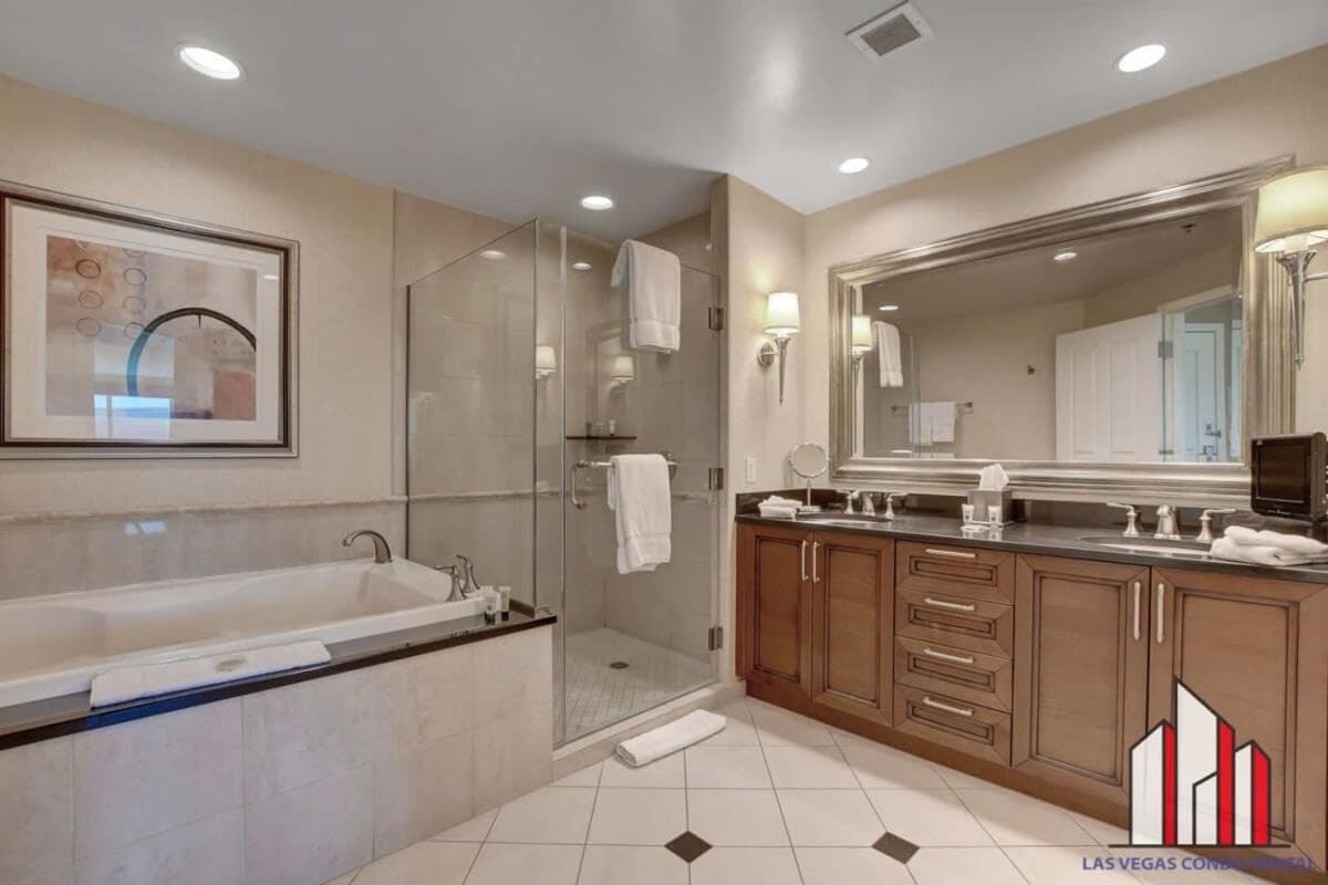MGM Signature-02-604 Jacuzzi Studio — 3