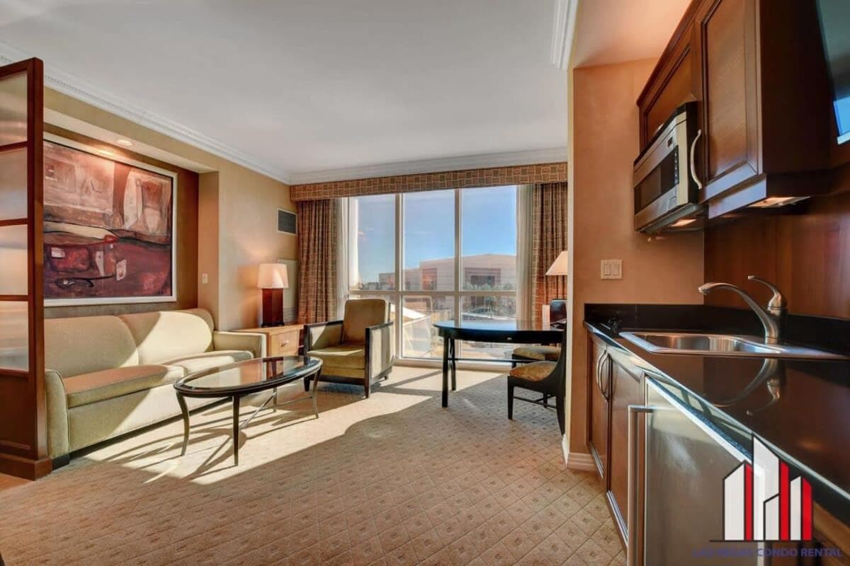 MGM Signature-02-604 Jacuzzi Studio — 4