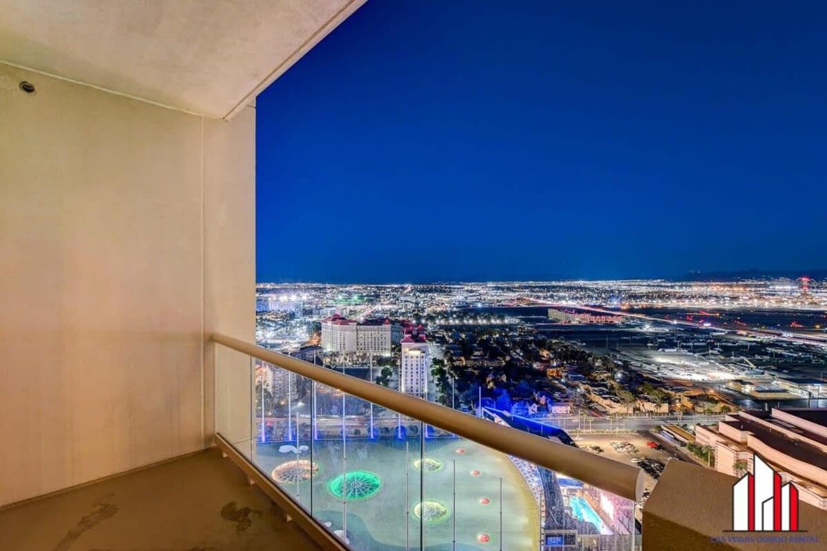 MGM Signature-31-702 1Bedroom 2Bath Balcony Suite — 6