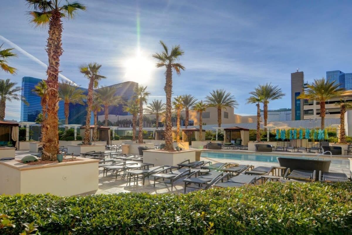 MGM Signature-31-702 1Bedroom 2Bath Balcony Suite — 11