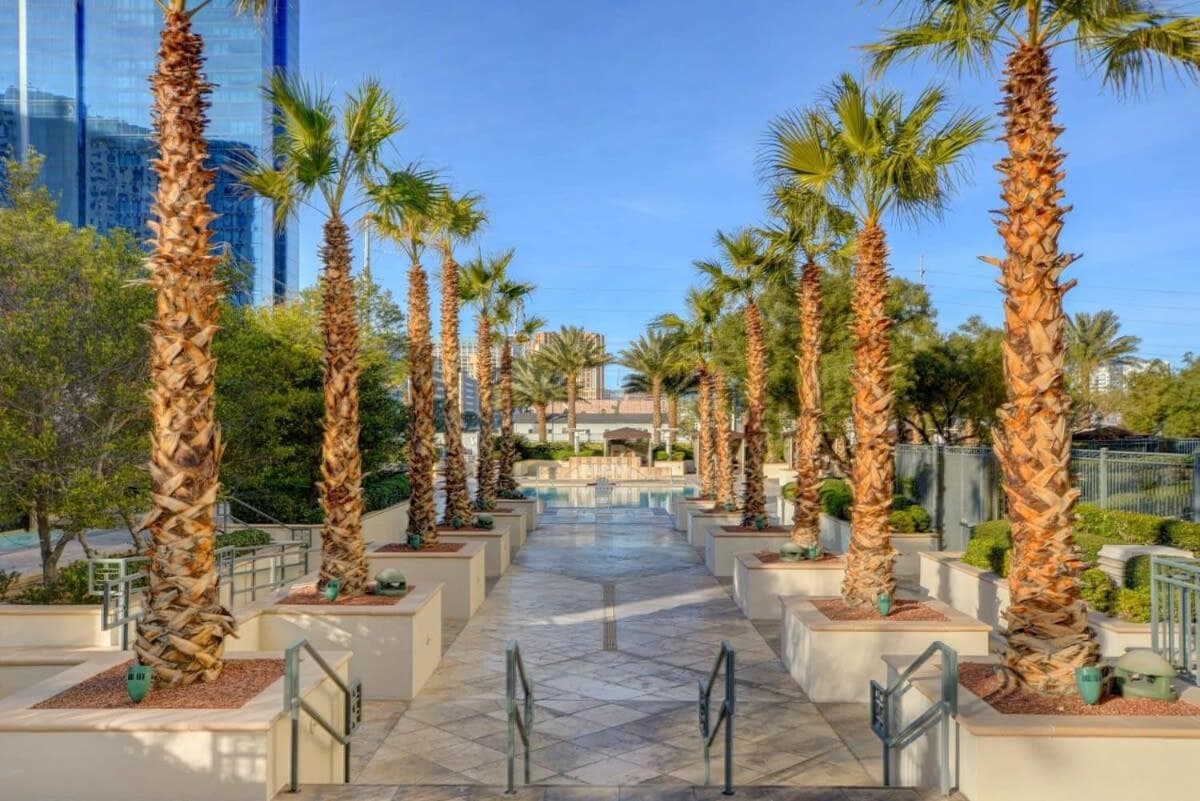 MGM Signature-31-702 1Bedroom 2Bath Balcony Suite — 12