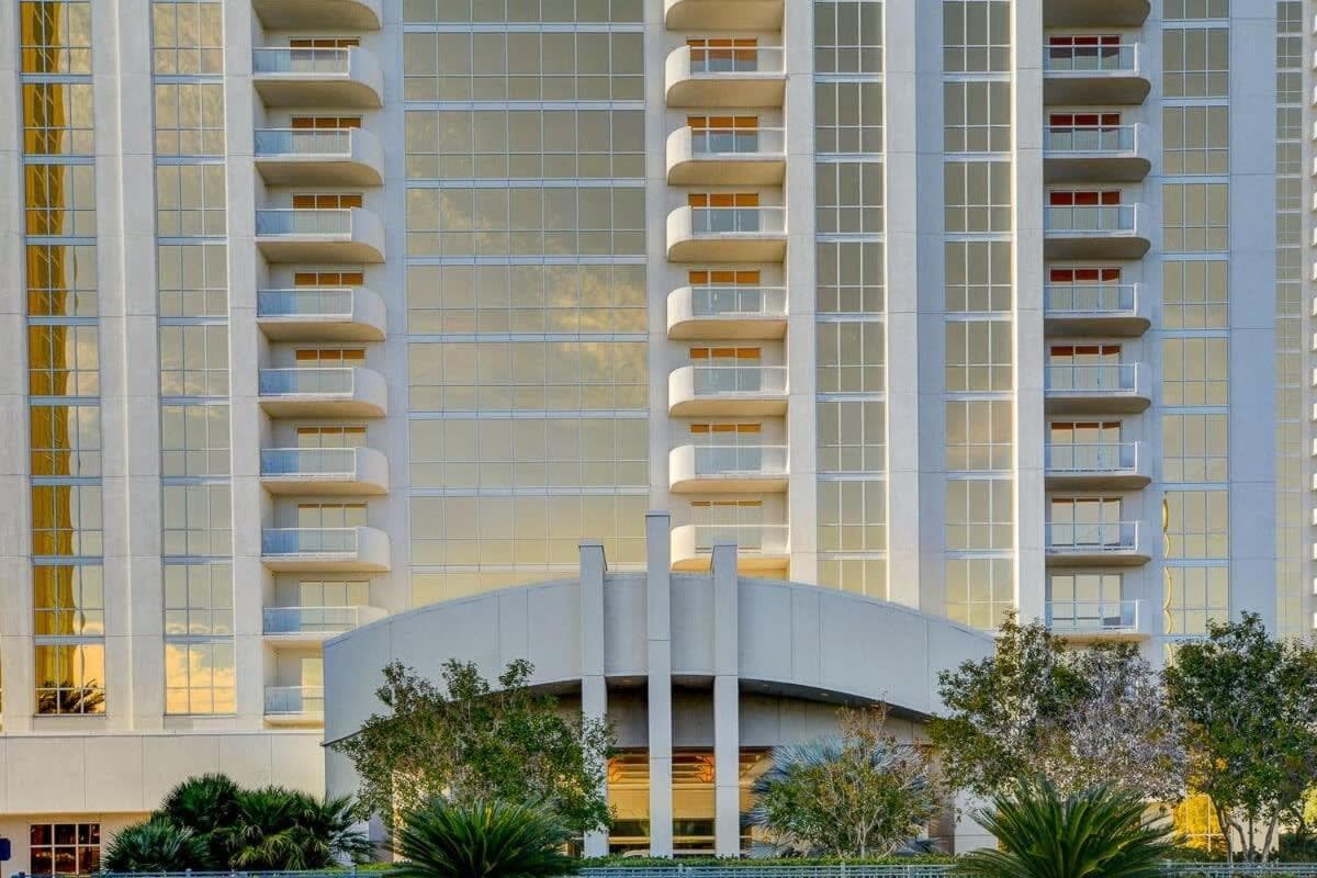 MGM Signature-31-702 1Bedroom 2Bath Balcony Suite — 17