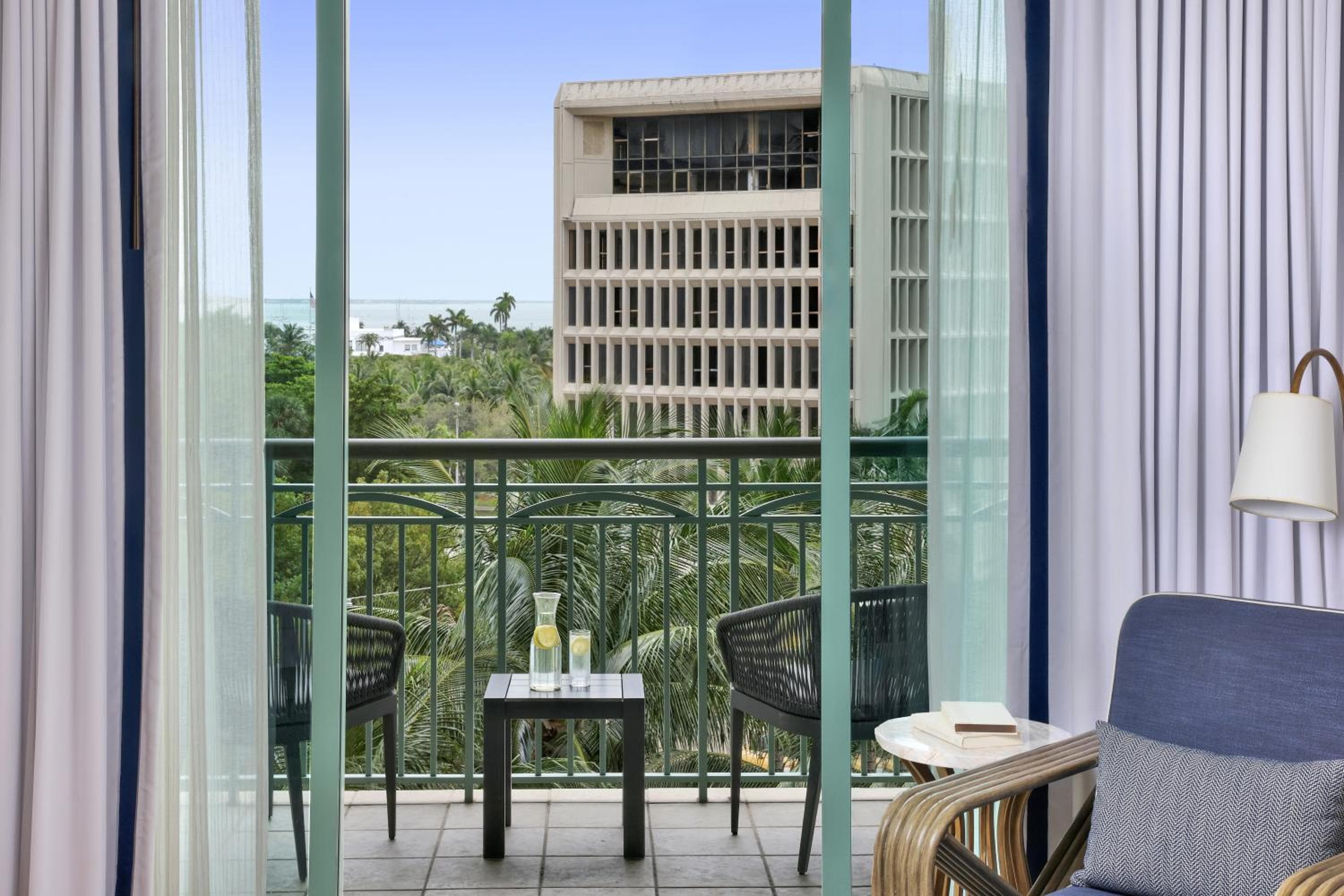 The Ritz-Carlton Coconut Grove, Miami — 6