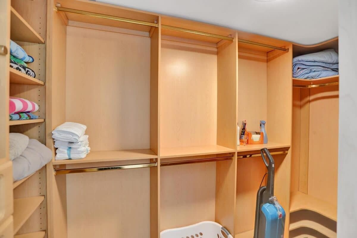 Fort Lauderdale Yacht & Beach Club 412 — 22