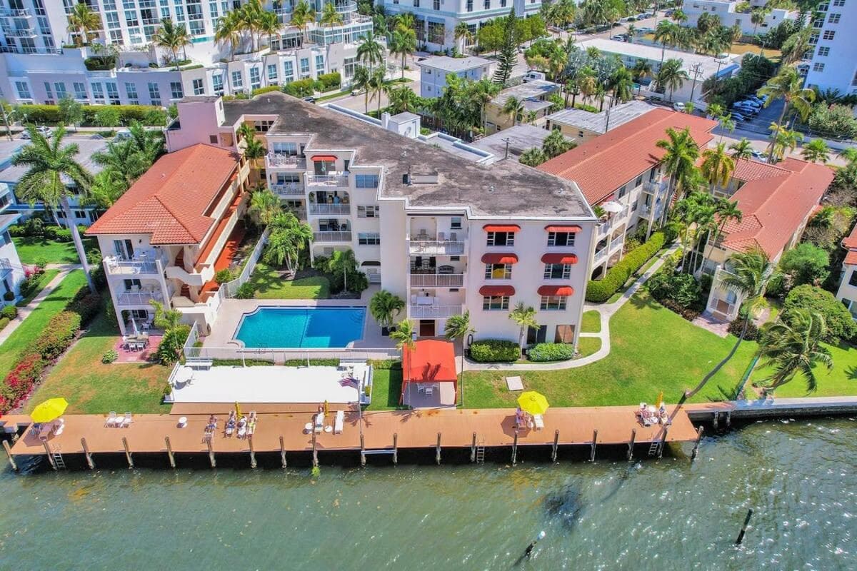 Fort Lauderdale Yacht & Beach Club 412 — 30