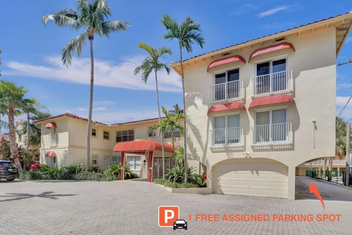 Fort Lauderdale Yacht & Beach Club 412 — 30
