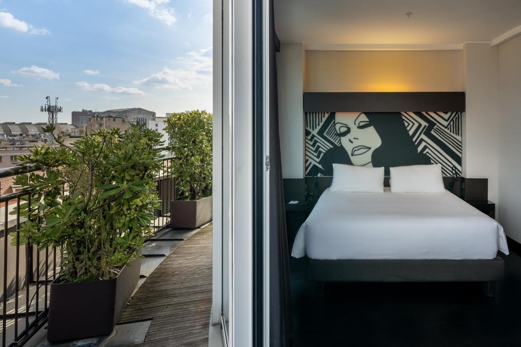 Crowne Plaza Milan City by IHG — 4
