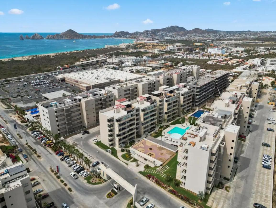 Precioso estudio con balcón, gran ubicación en Cabo San Lucas - Estacionamiento gratis — 12