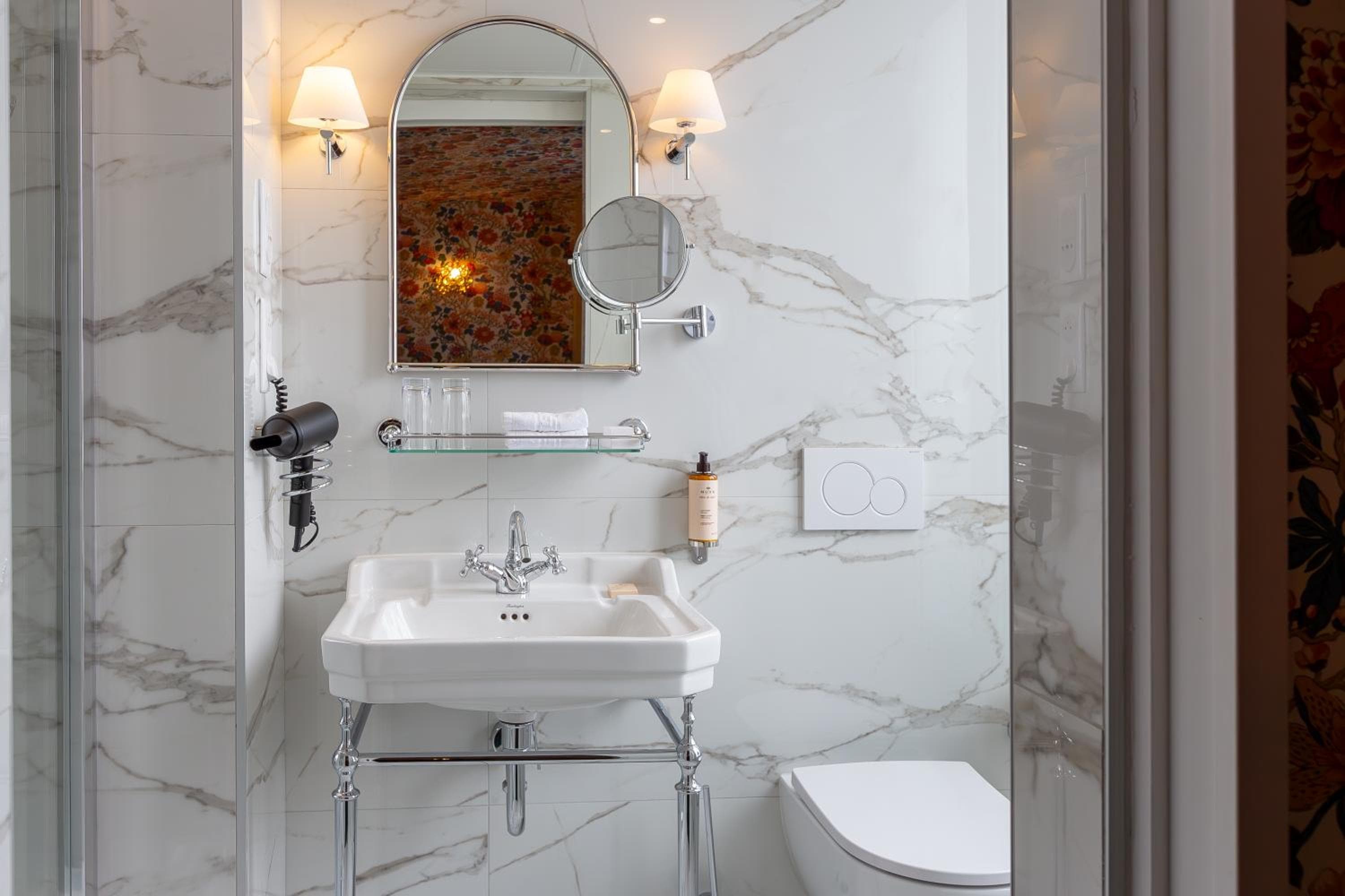 Hotel Gabriel París — 25