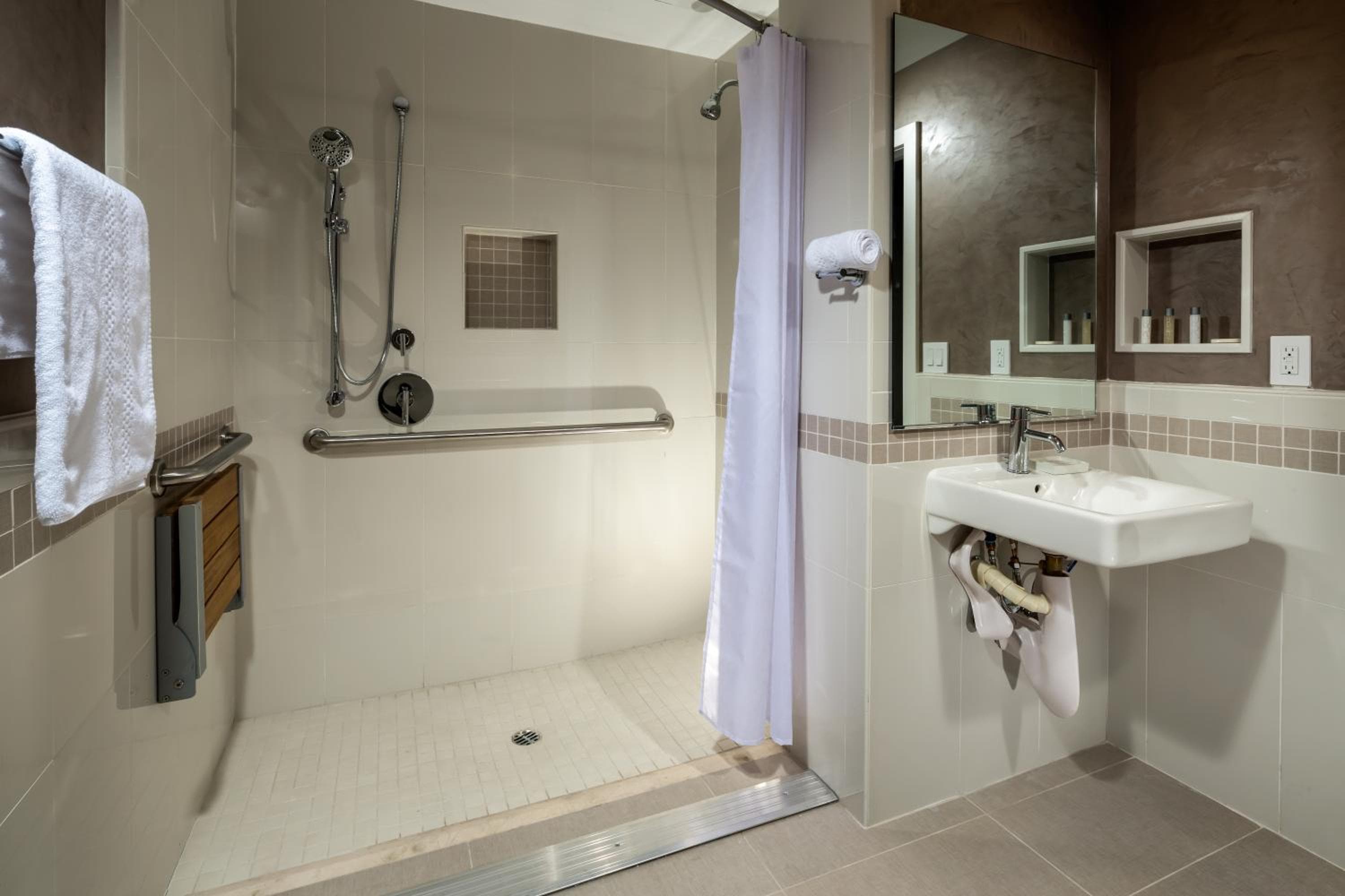 Hotel Avventura — 6