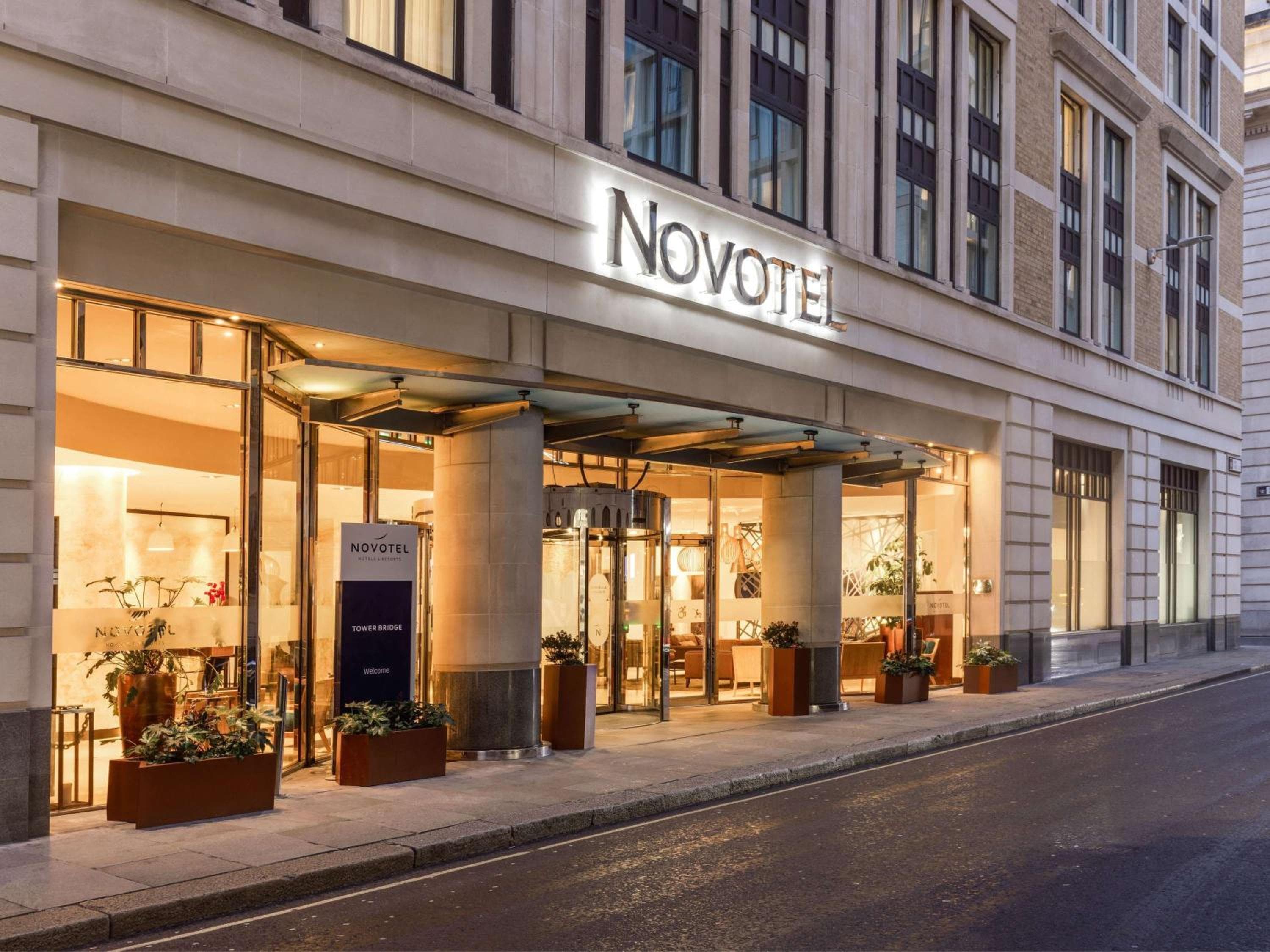 Novotel London Tower Bridge — 1