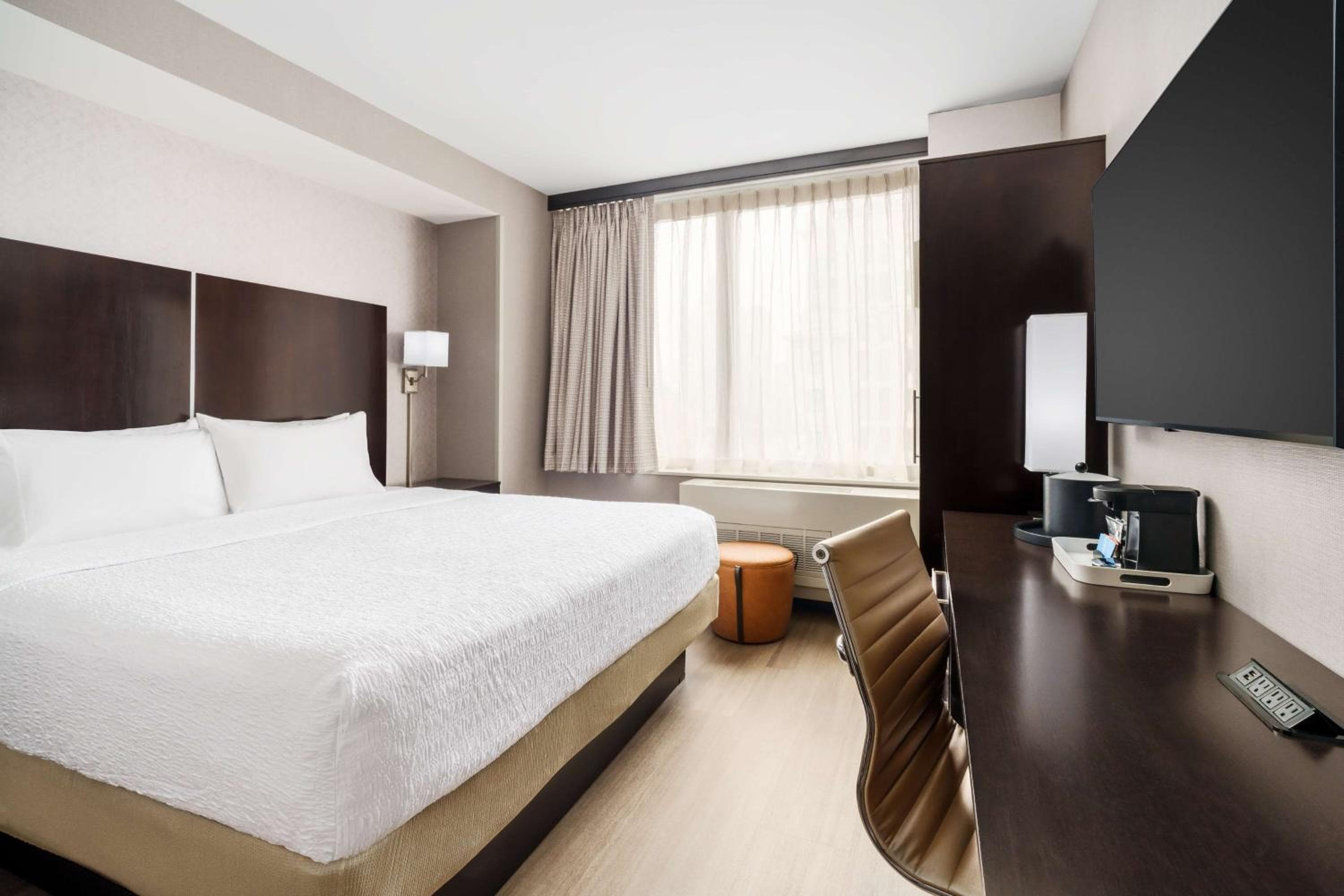 Hampton Inn Times Square Central — 15