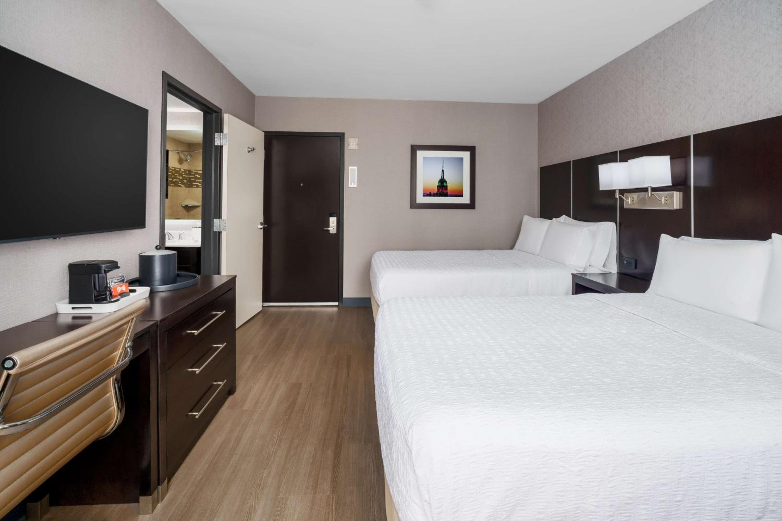 Hampton Inn Times Square Central — 20