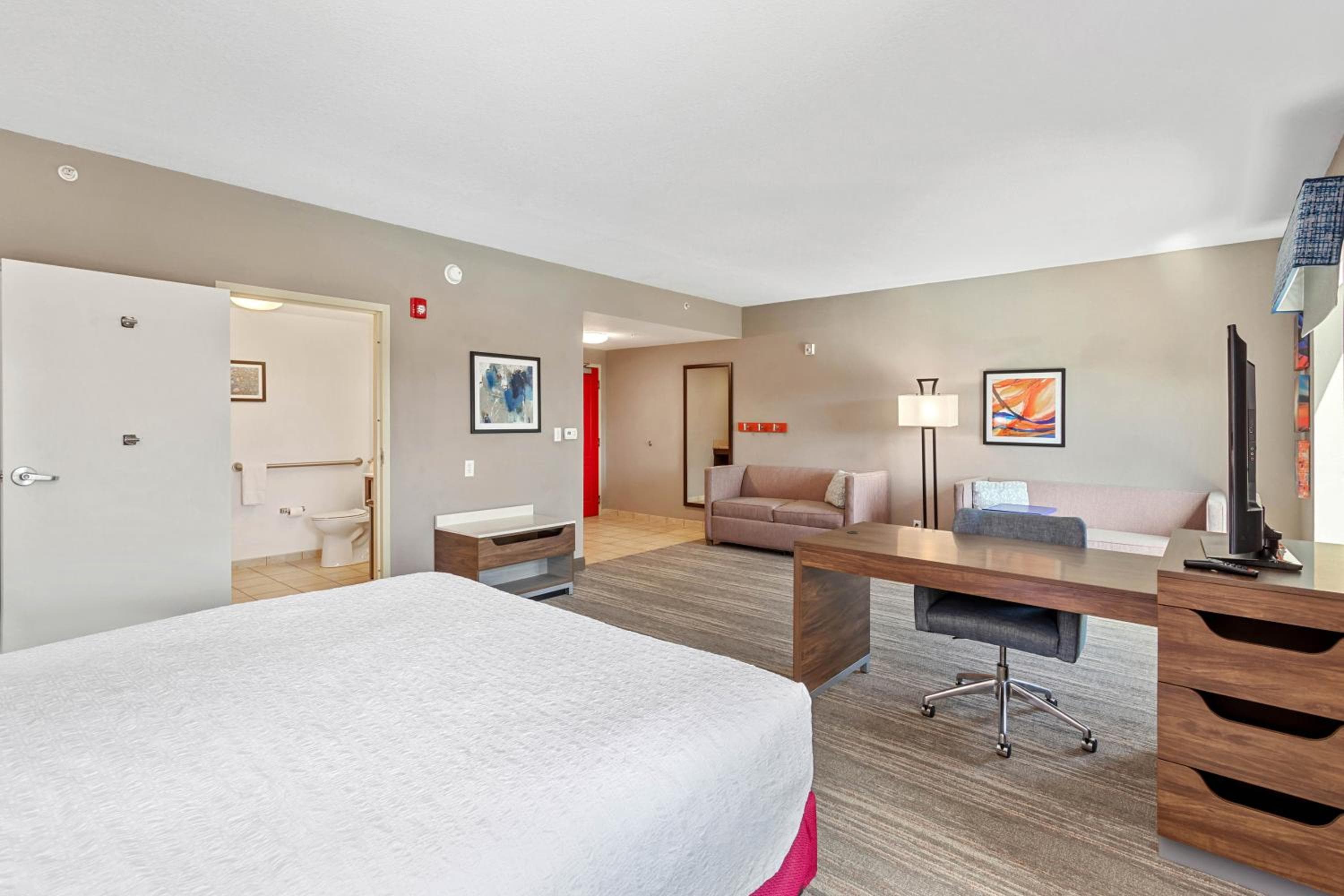 Hampton Inn & Suites Orlando - Apopka — 13