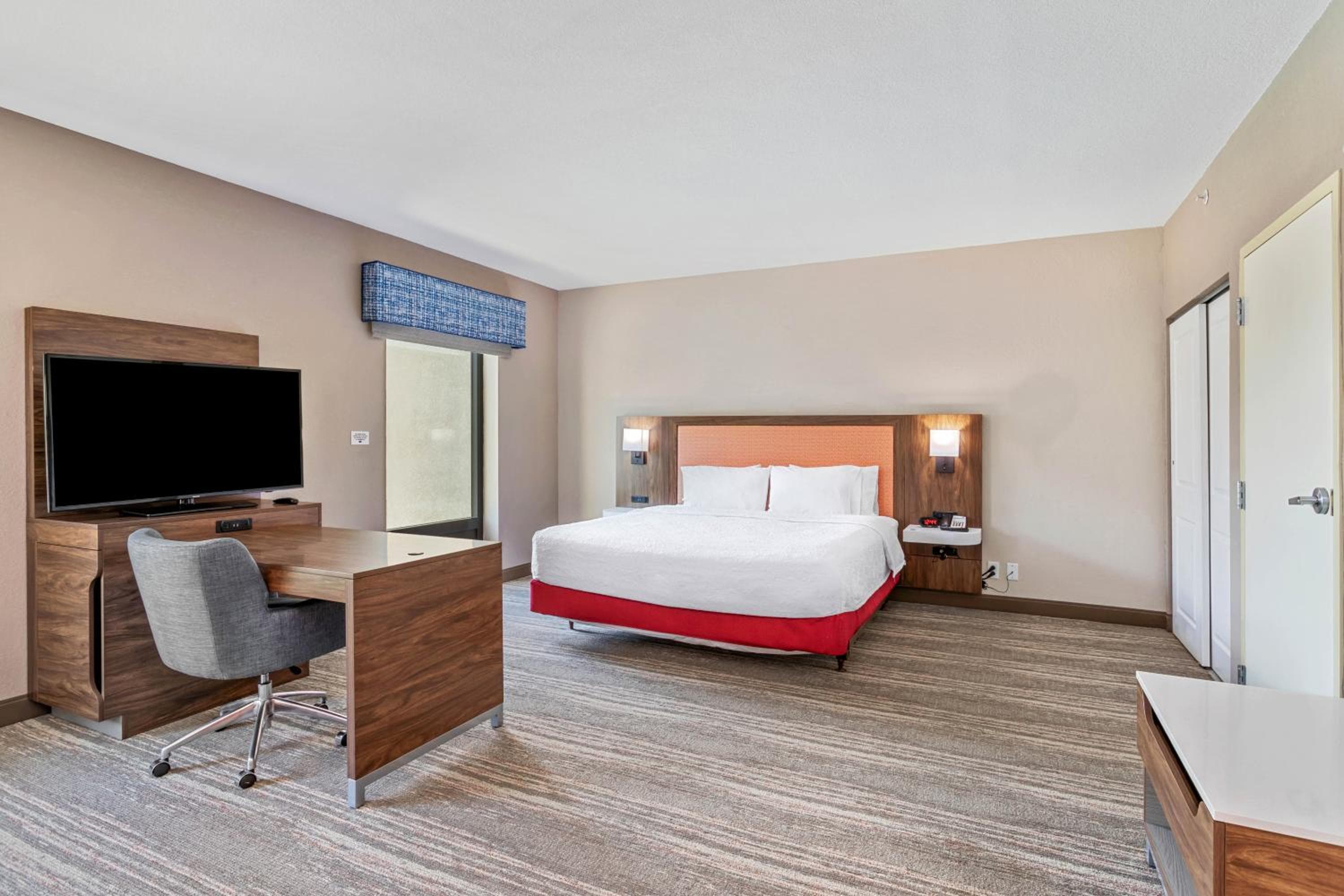 Hampton Inn & Suites Orlando - Apopka — 5