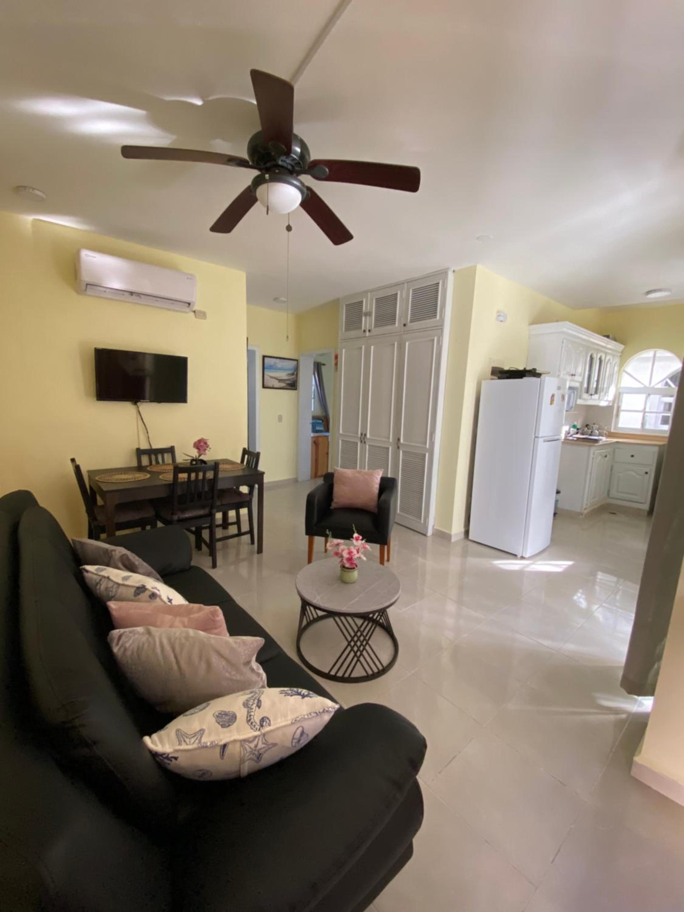 paradise close to the beach pool free parking,wifi- punta cana — 19