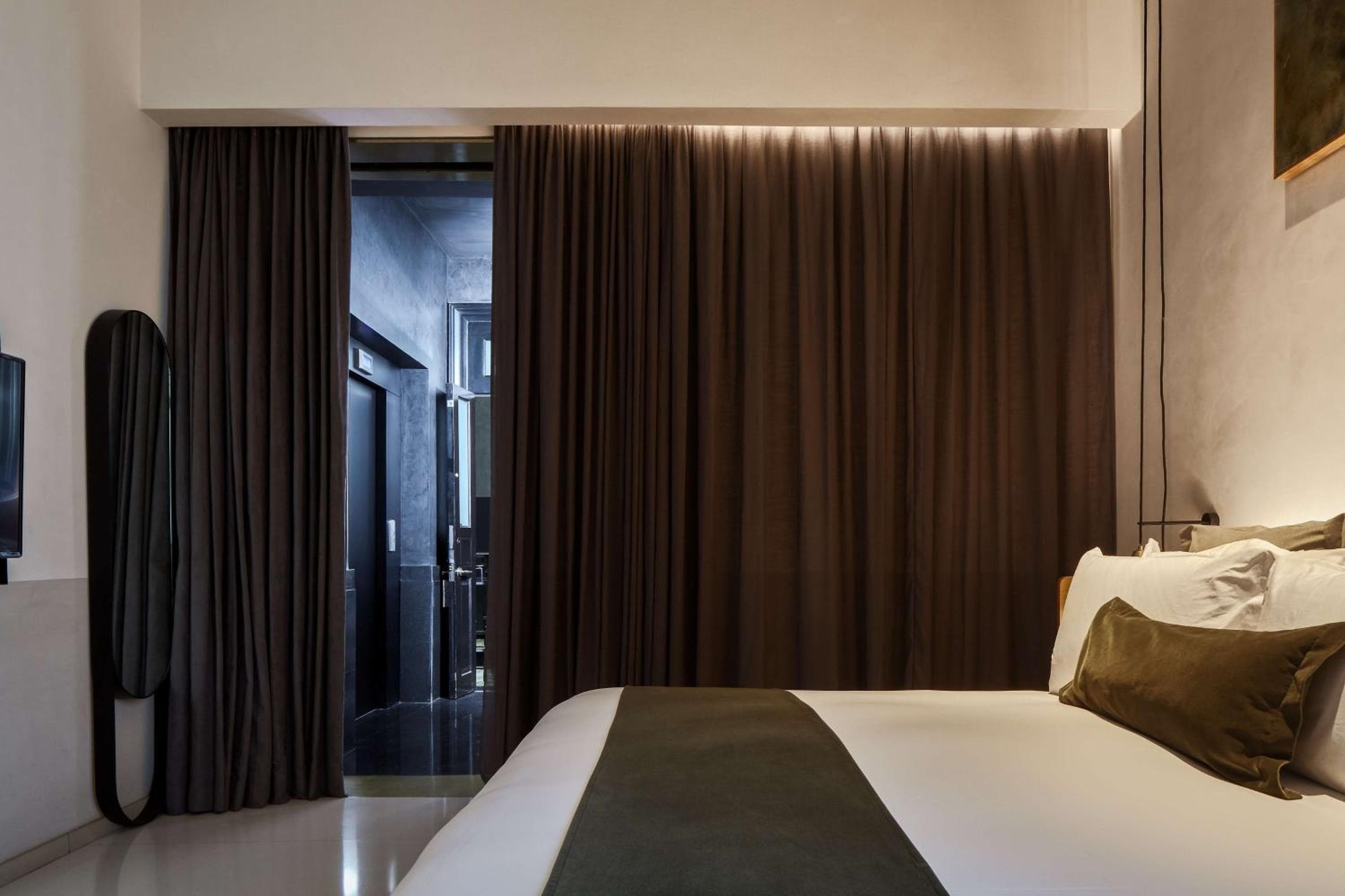 Umbral, Curio Collection By Hilton — 26