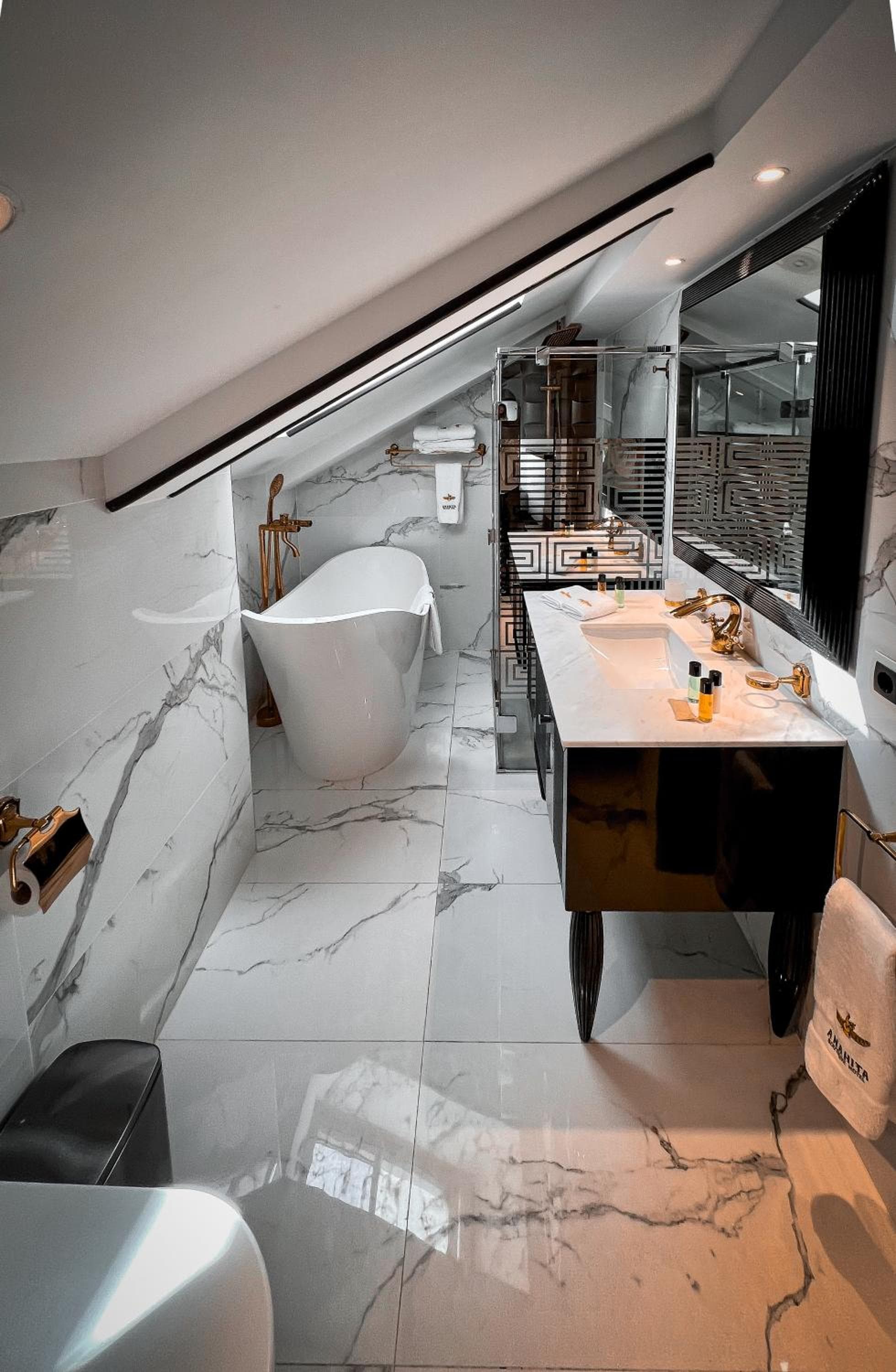 Anahita Boutique Hotel — 17
