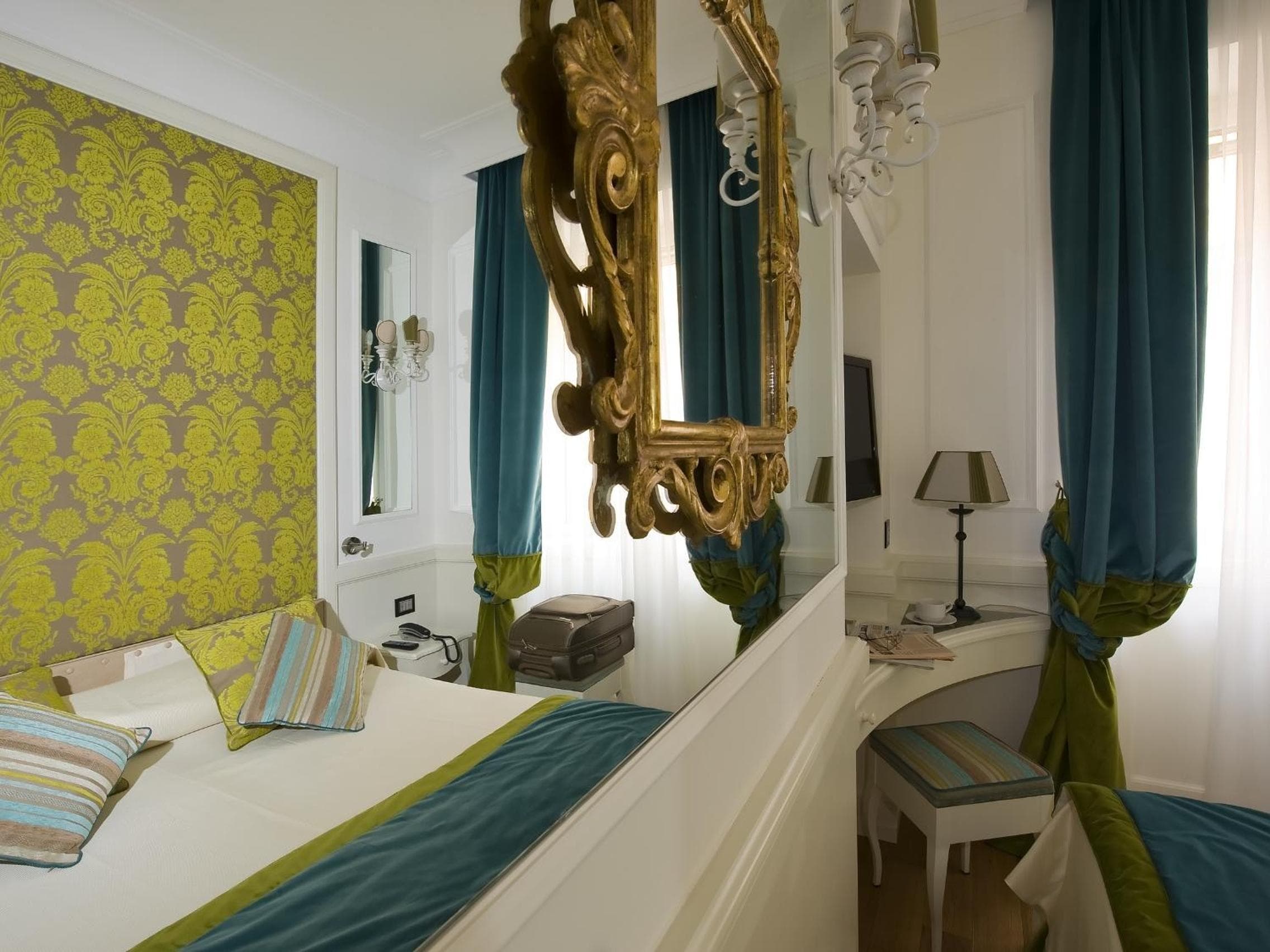 Das Britannia Hotel — 10